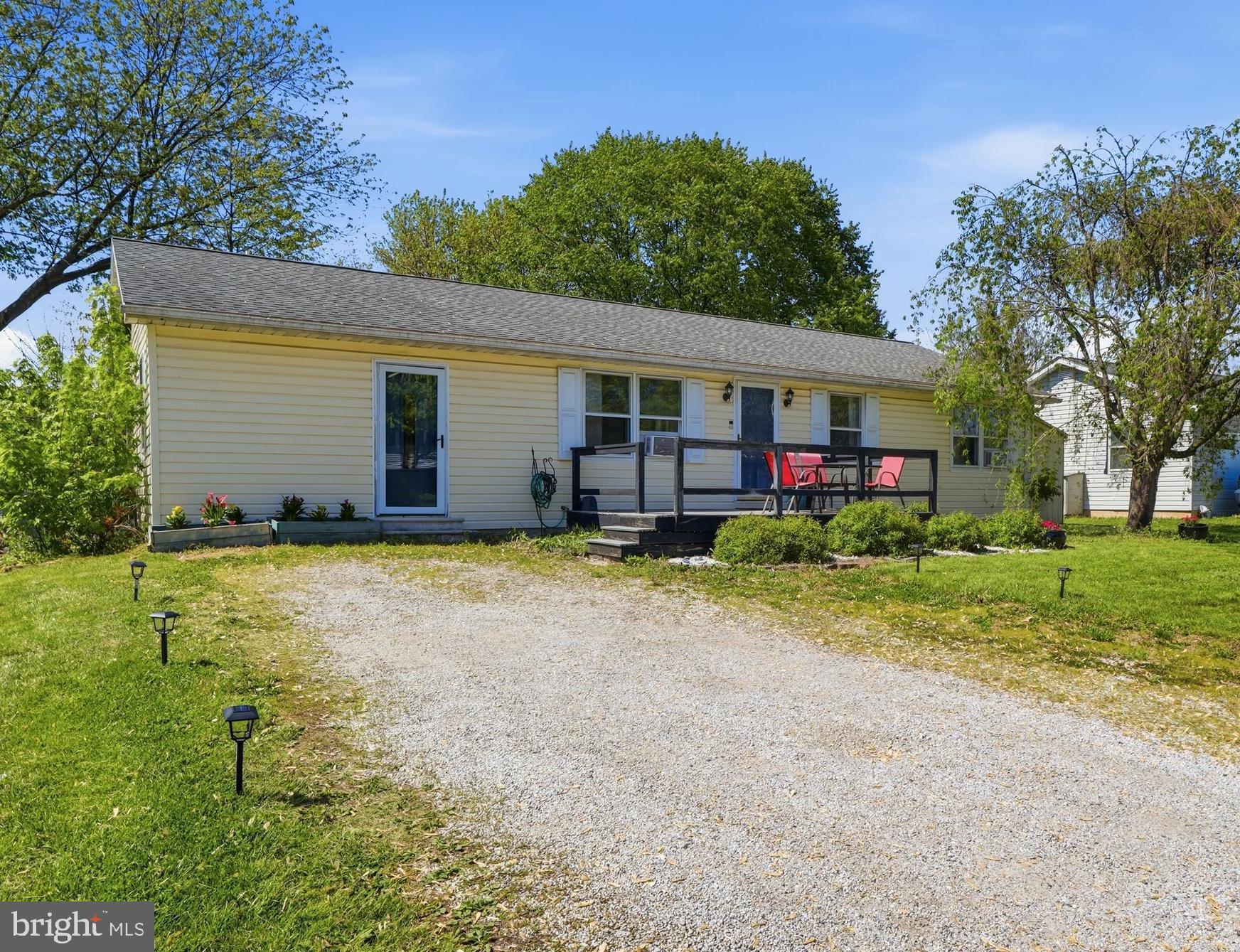 34 BONNIEFIELD CIRCLE