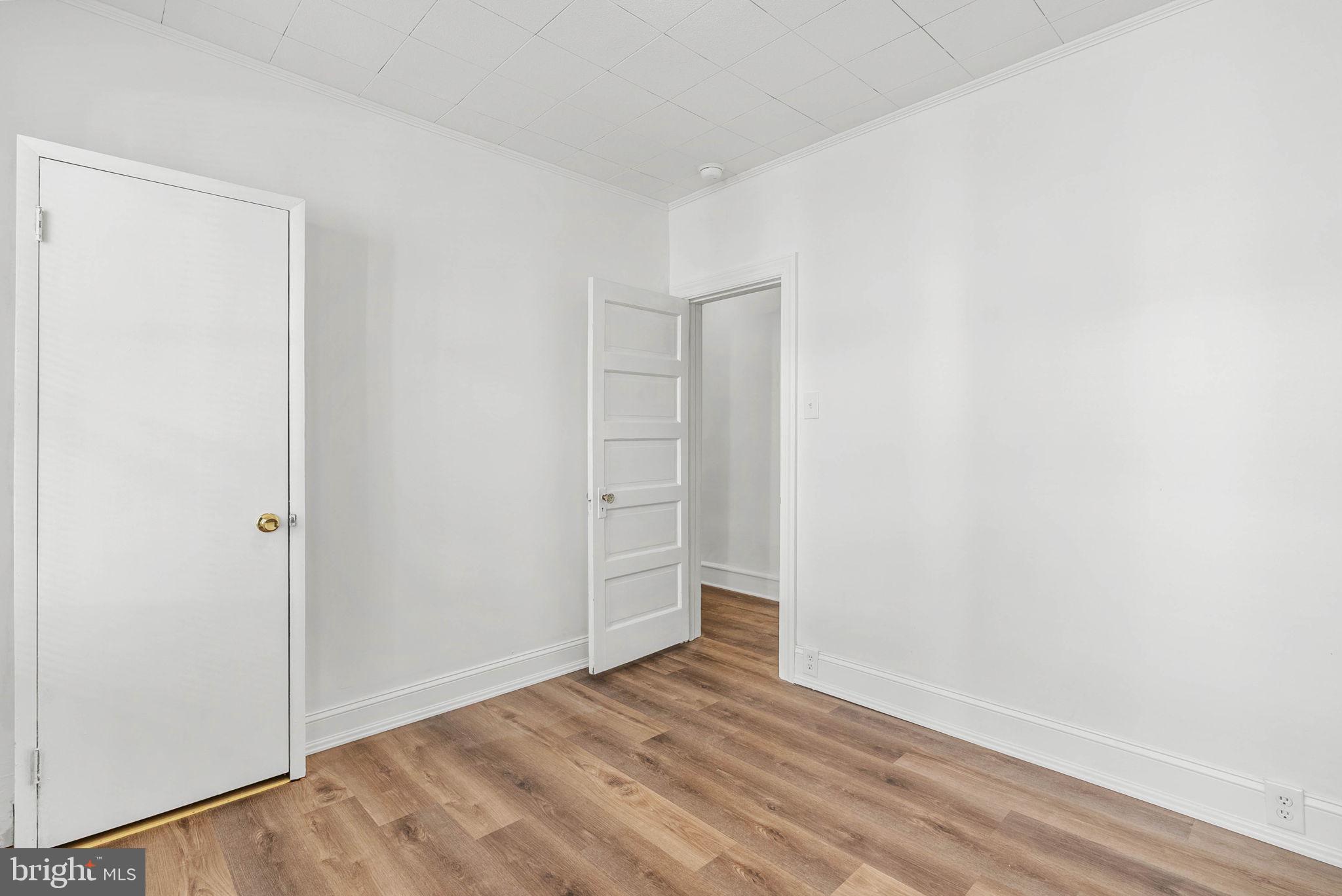 ROXBOROUGH - Residential