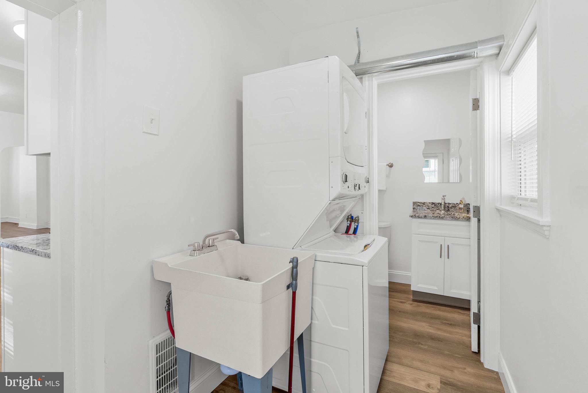 ROXBOROUGH - Residential