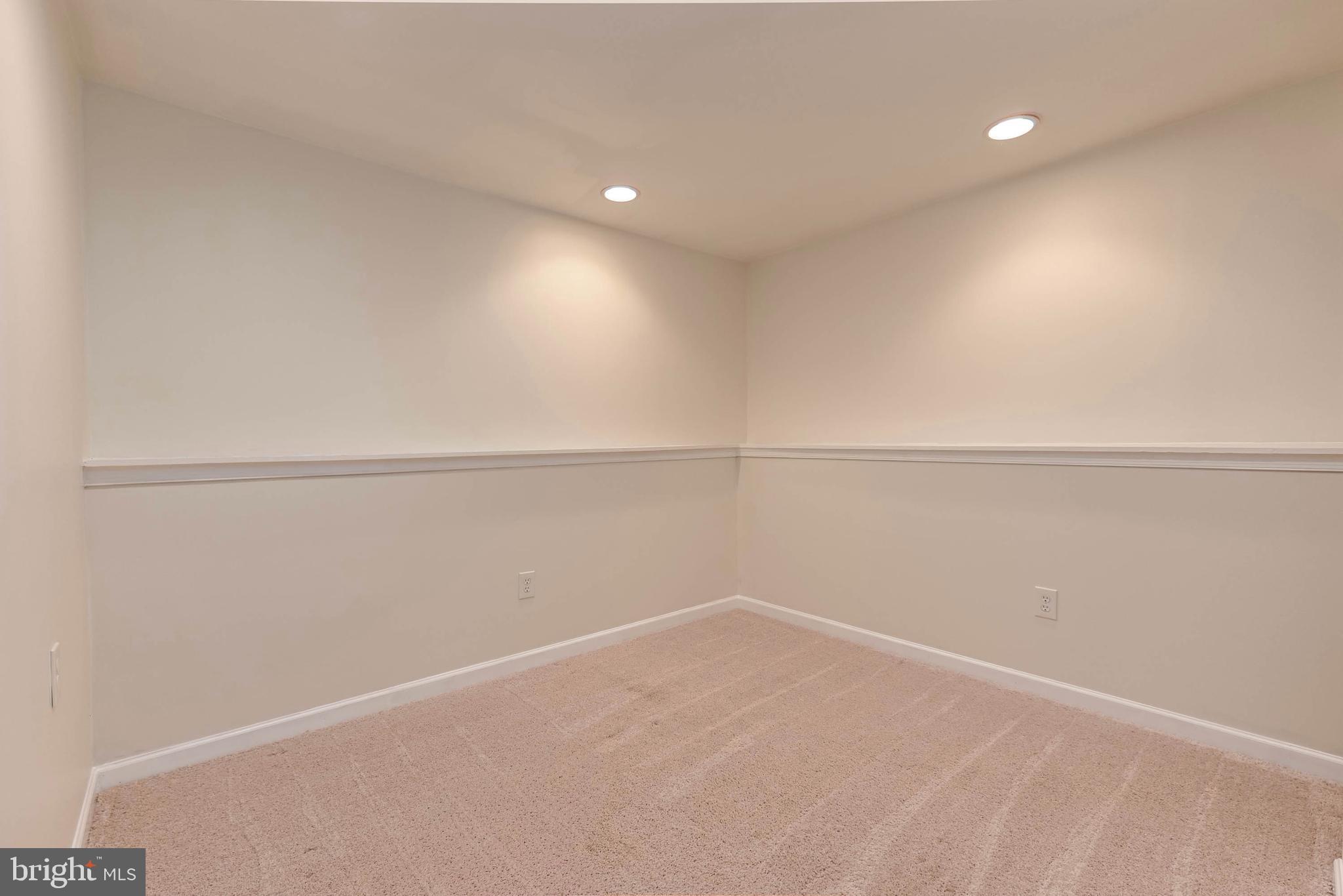 SPRING GROVE FARM - Residential