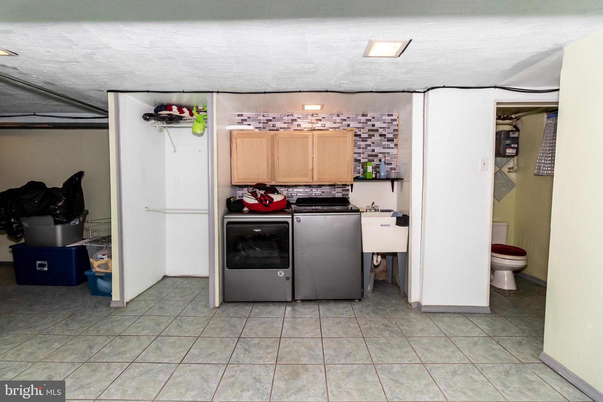 PHILADELPHIA (NORTHEAST) - Residential