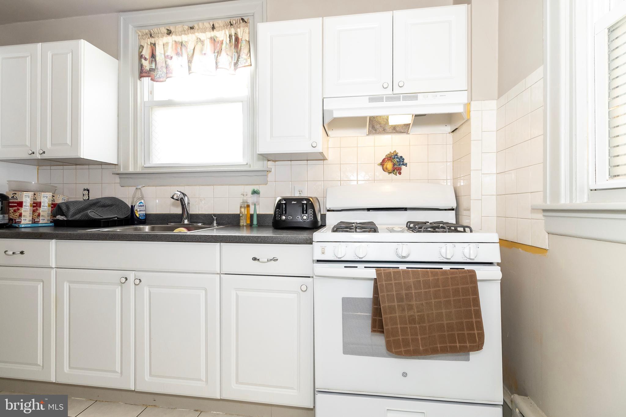 PHILADELPHIA (NORTHEAST) - Residential