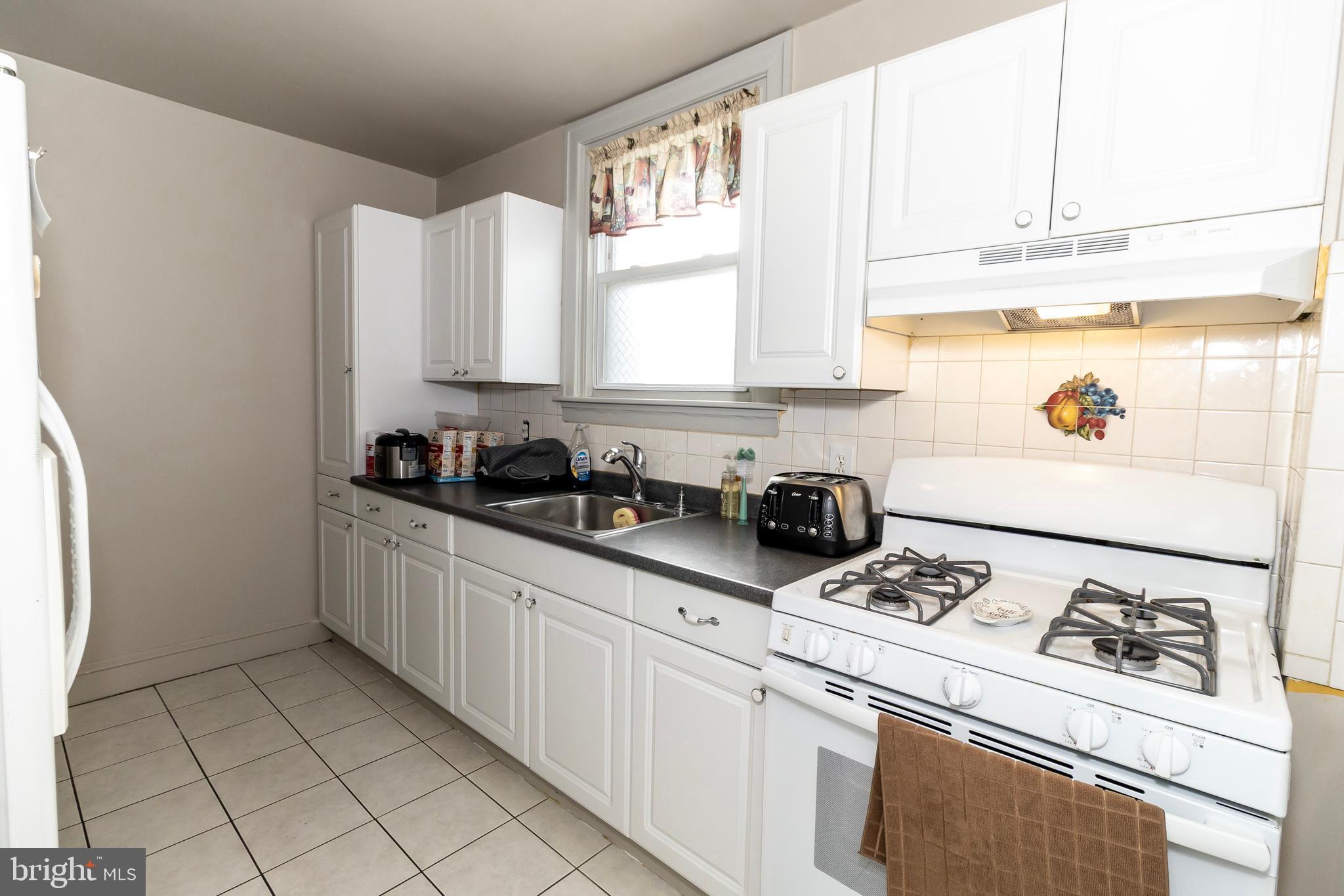 PHILADELPHIA (NORTHEAST) - Residential