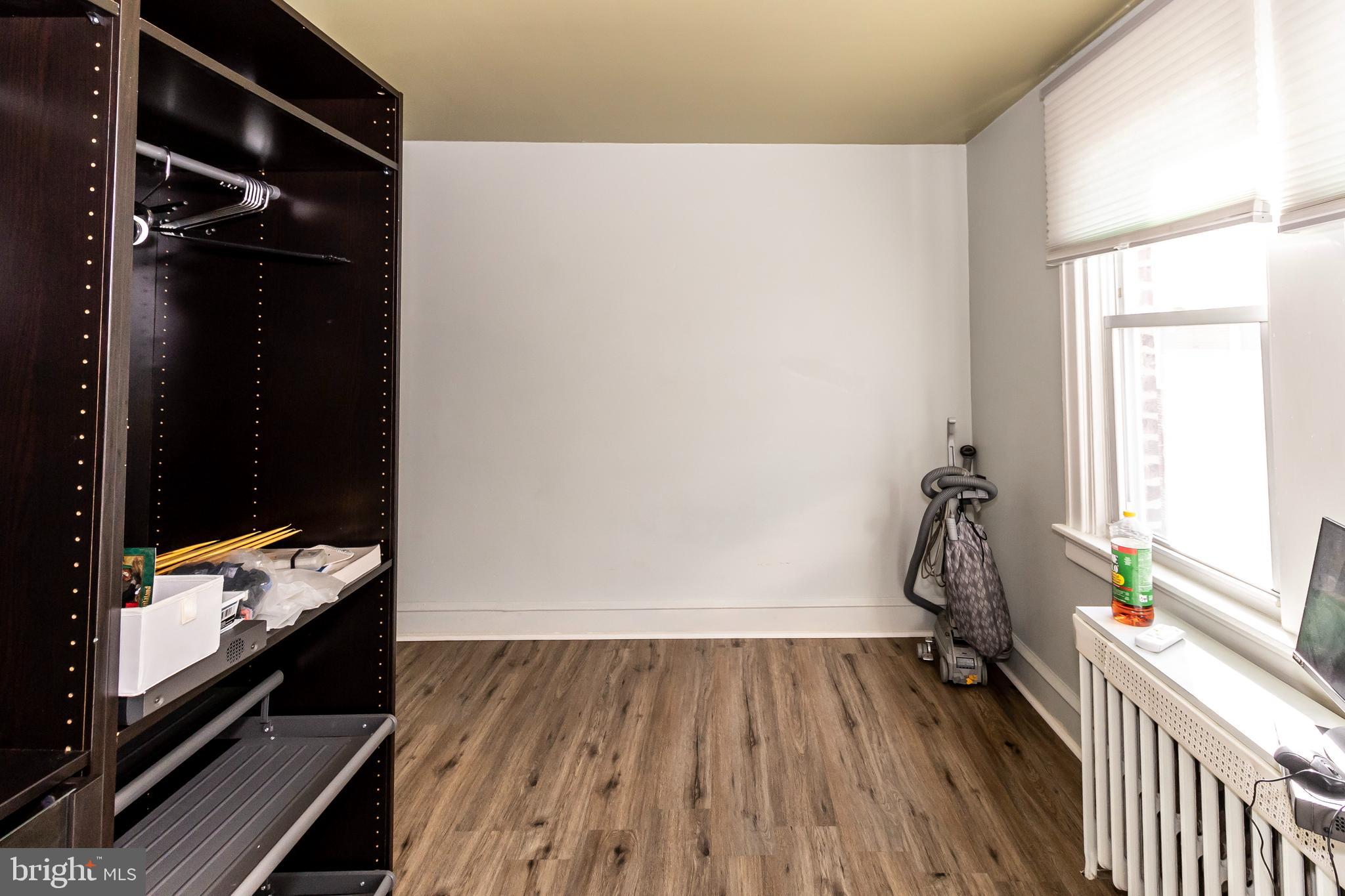 PHILADELPHIA (NORTHEAST) - Residential