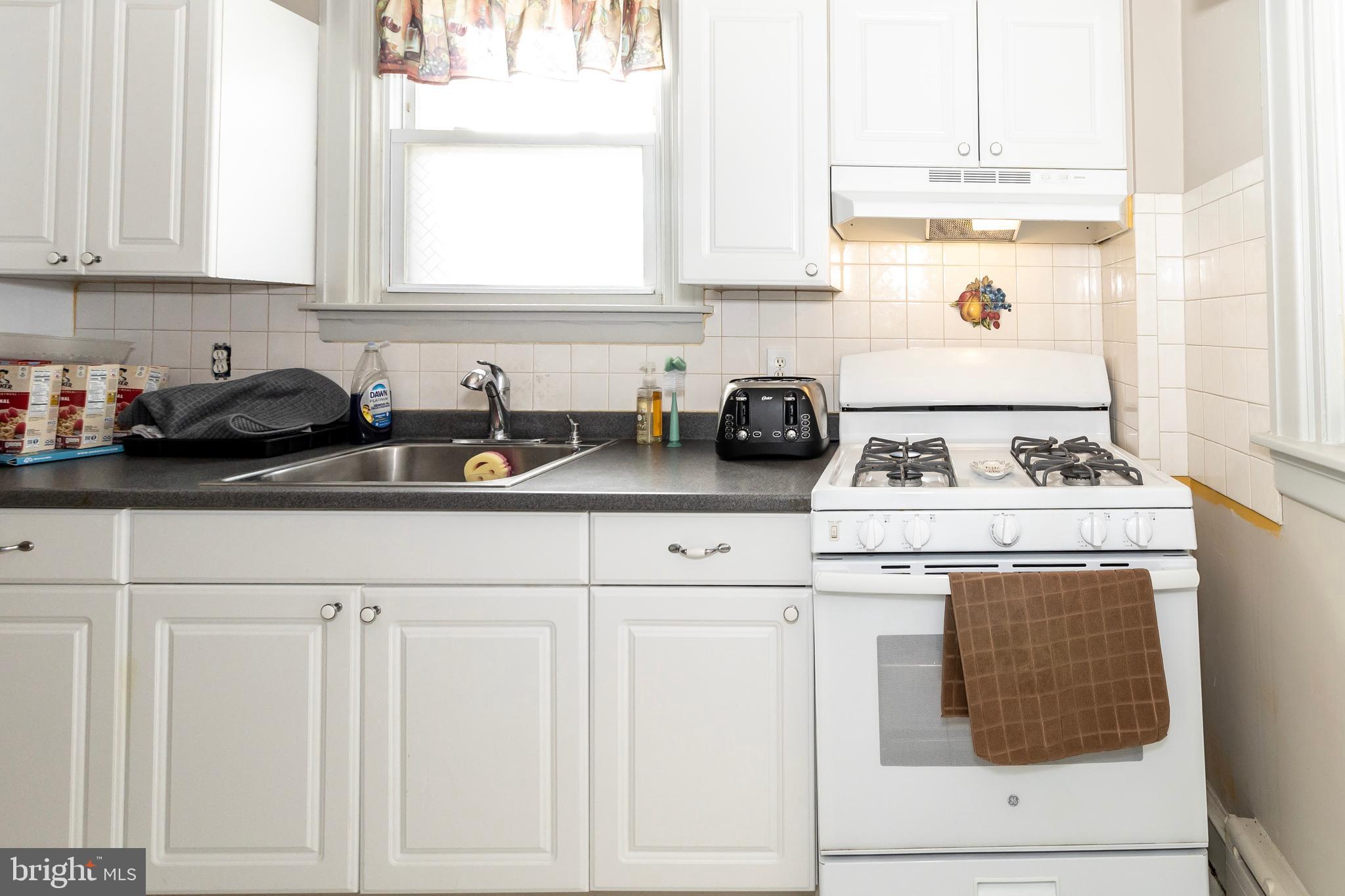 PHILADELPHIA (NORTHEAST) - Residential