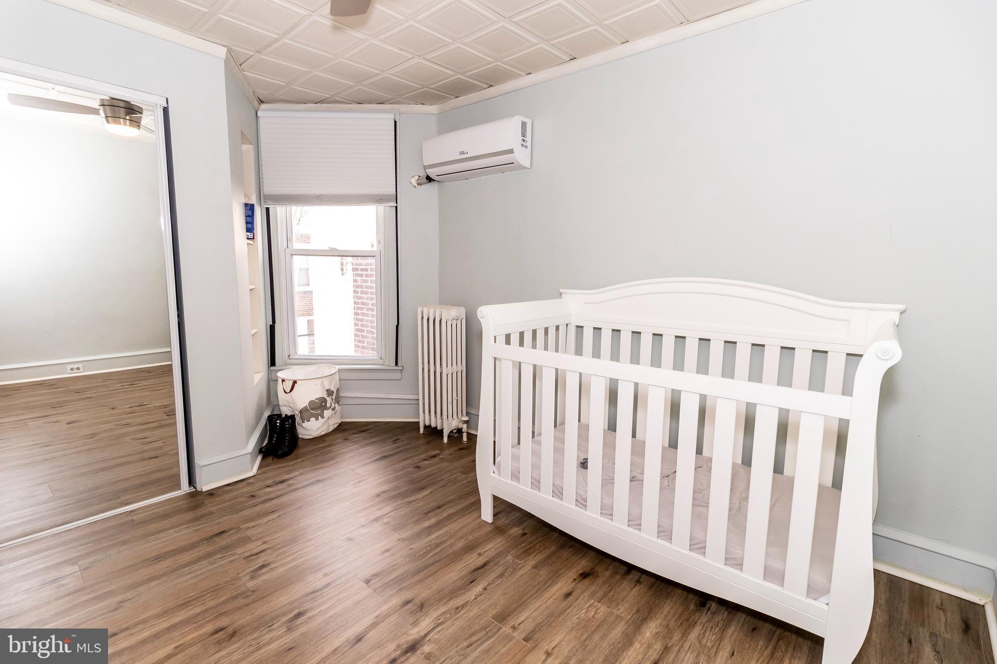 PHILADELPHIA (NORTHEAST) - Residential