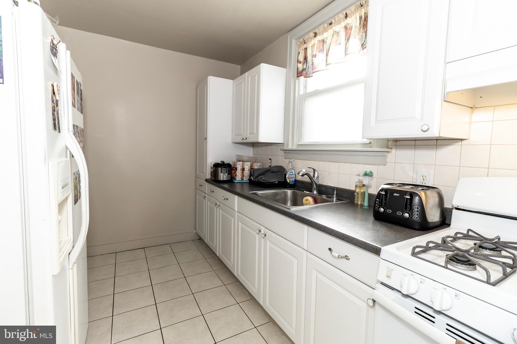 PHILADELPHIA (NORTHEAST) - Residential