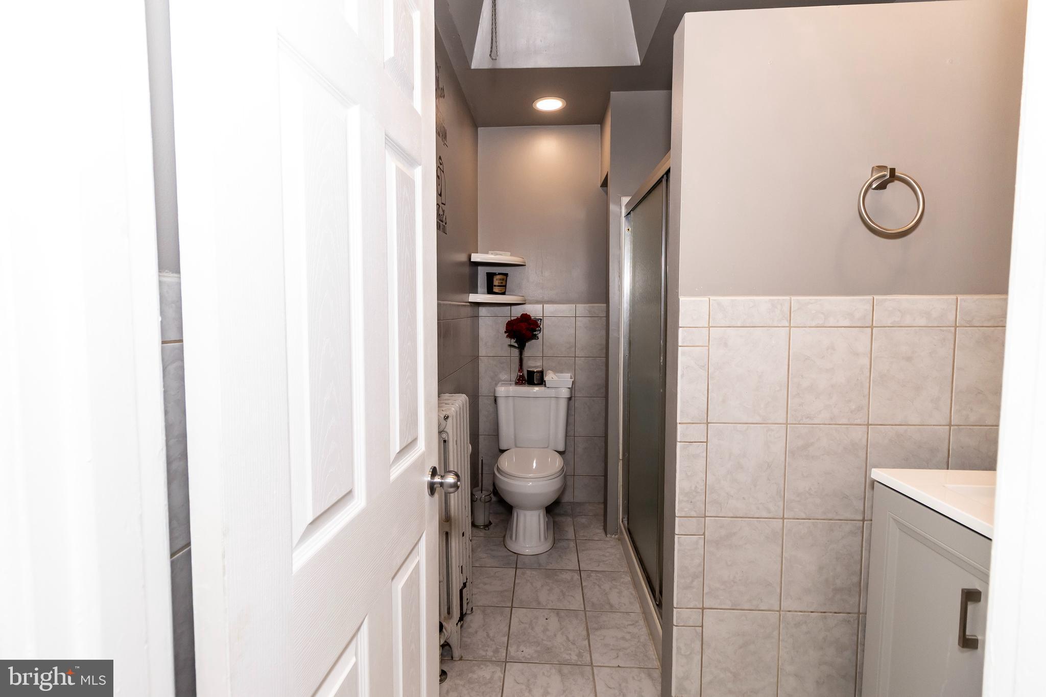 PHILADELPHIA (NORTHEAST) - Residential