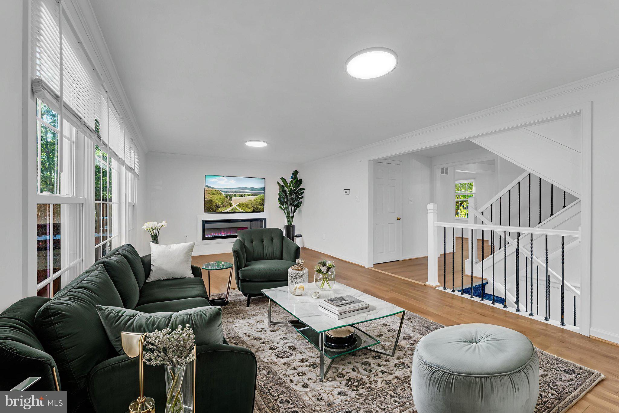 GREENWICH HILL - Residential