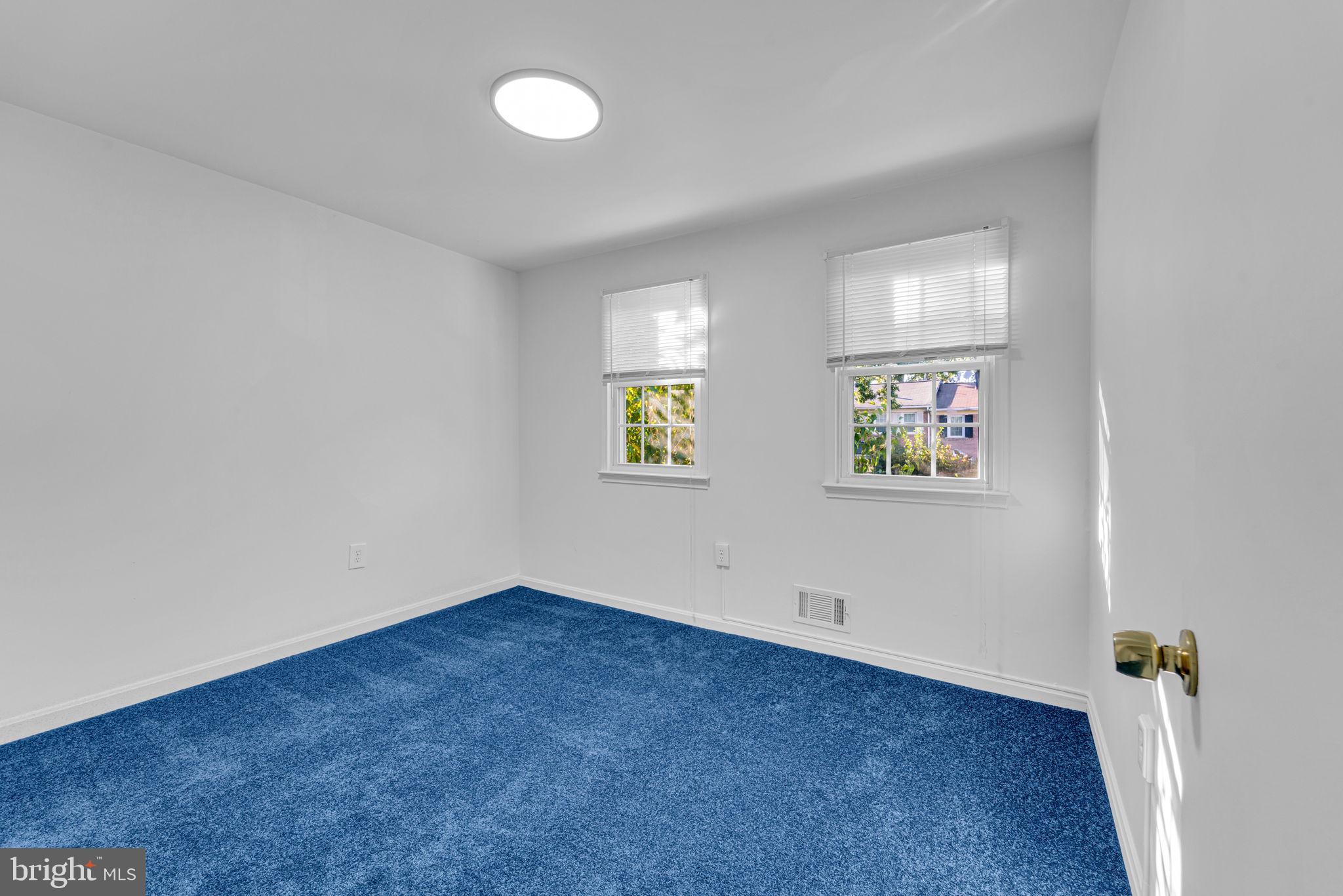 GREENWICH HILL - Residential