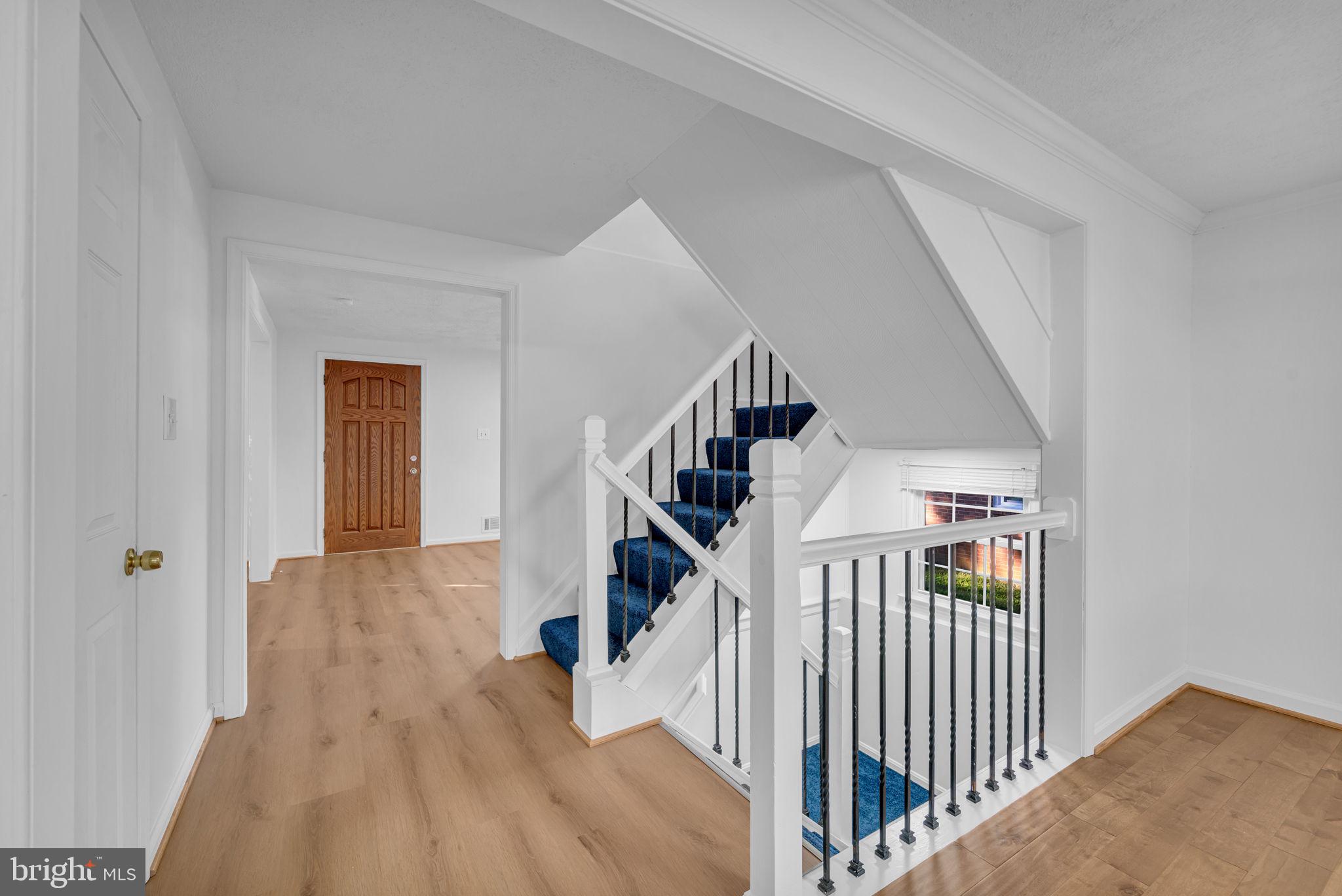 GREENWICH HILL - Residential