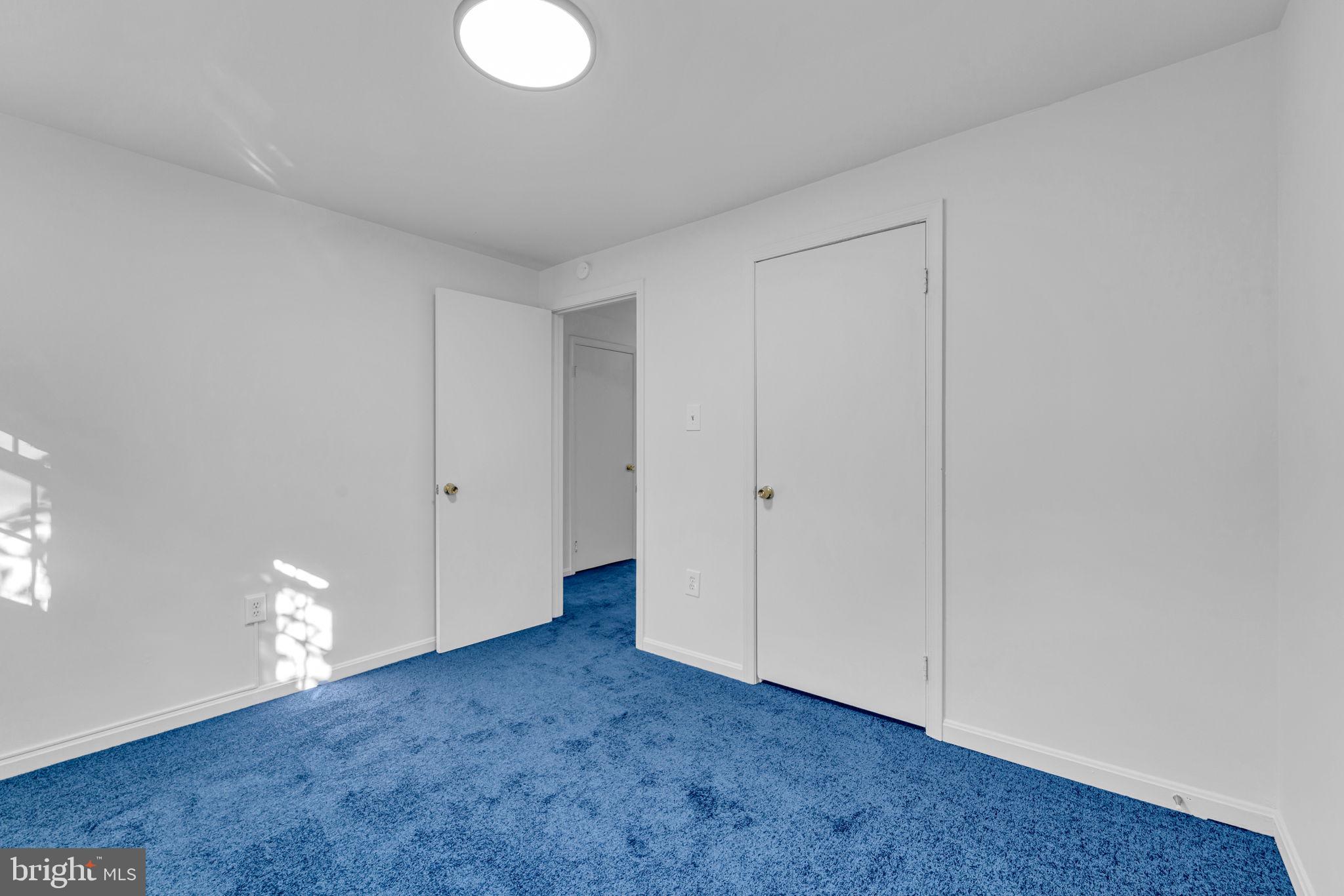 GREENWICH HILL - Residential