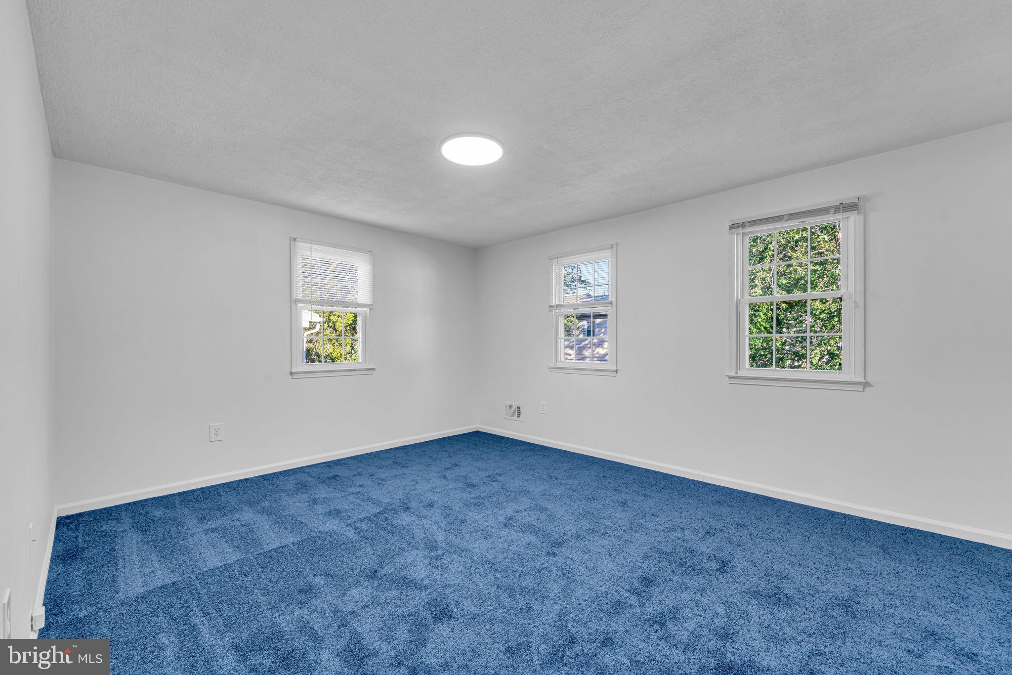 GREENWICH HILL - Residential