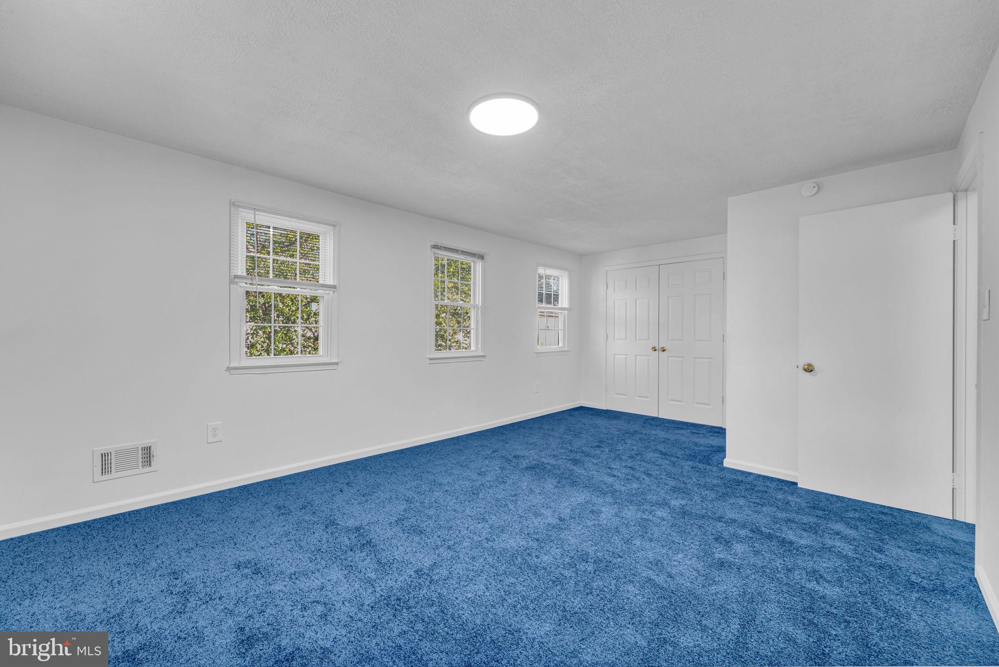 GREENWICH HILL - Residential