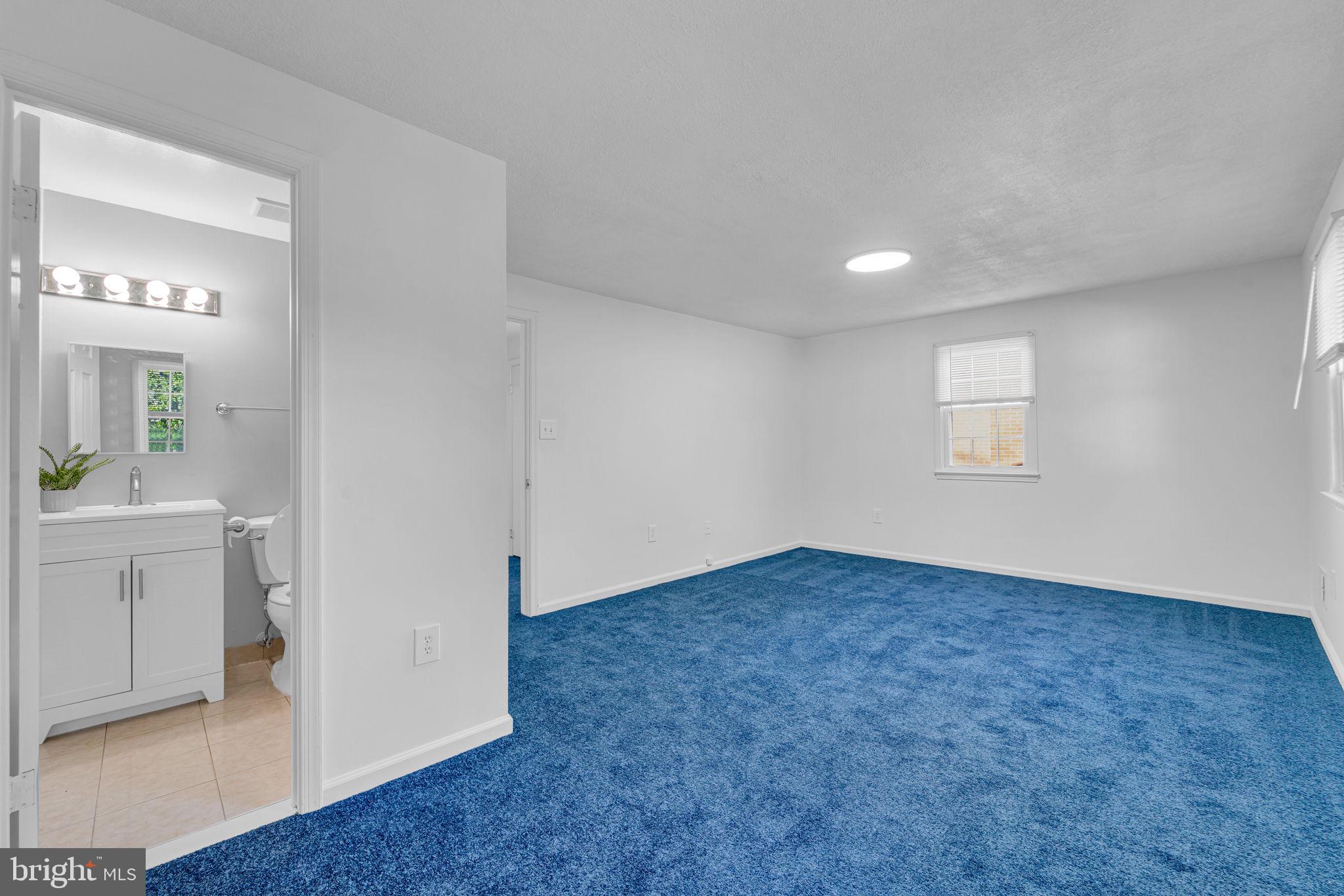 GREENWICH HILL - Residential