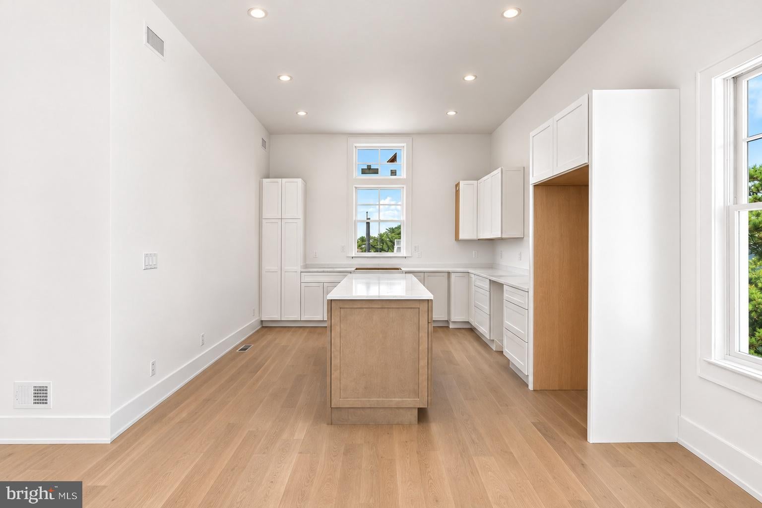 24 W CAROLINA AVENUE