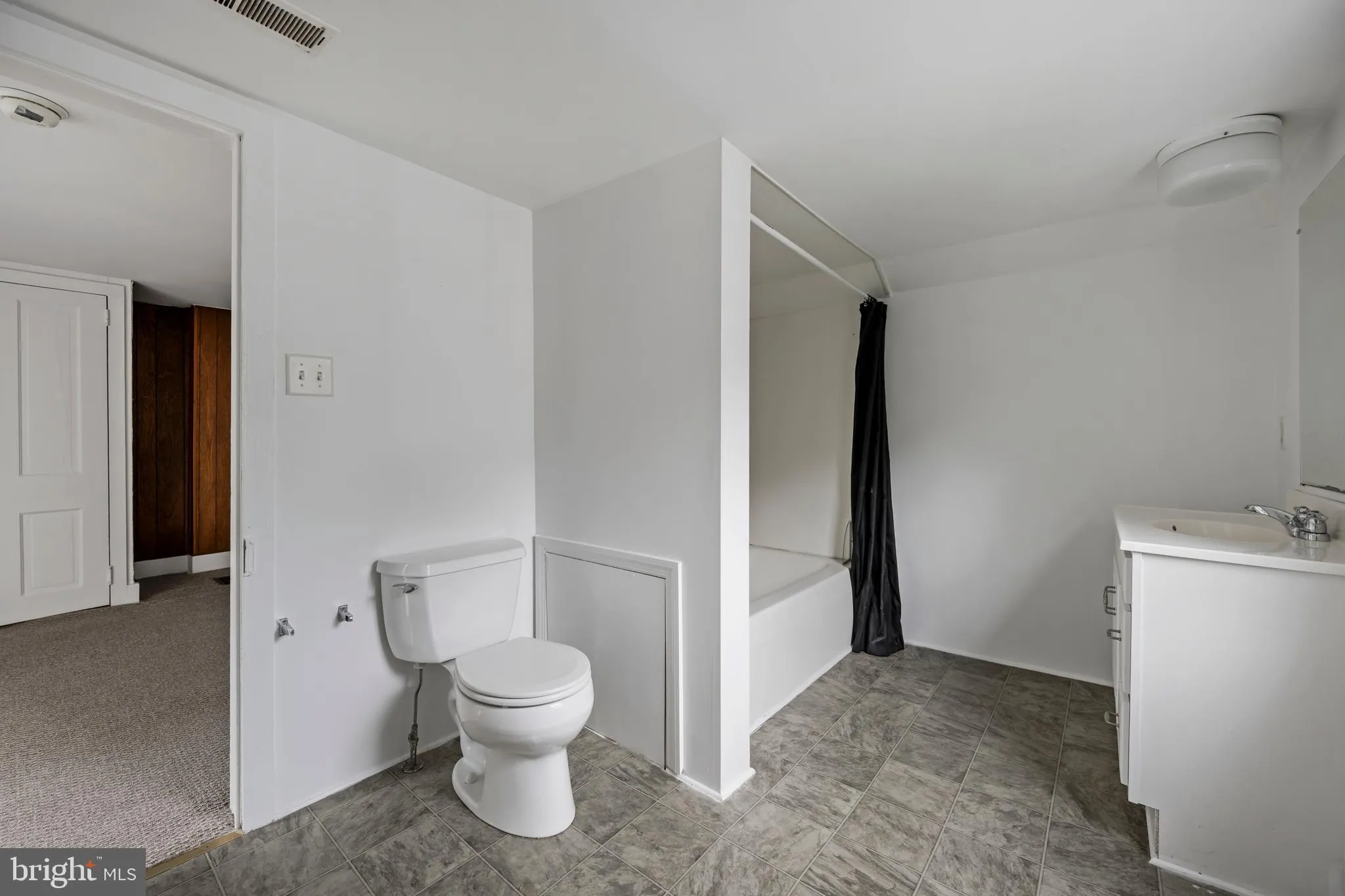 Milton, Delaware 19968, United States, 3 Bedrooms Bedrooms, ,4 BathroomsBathrooms,Residential,Active,218165