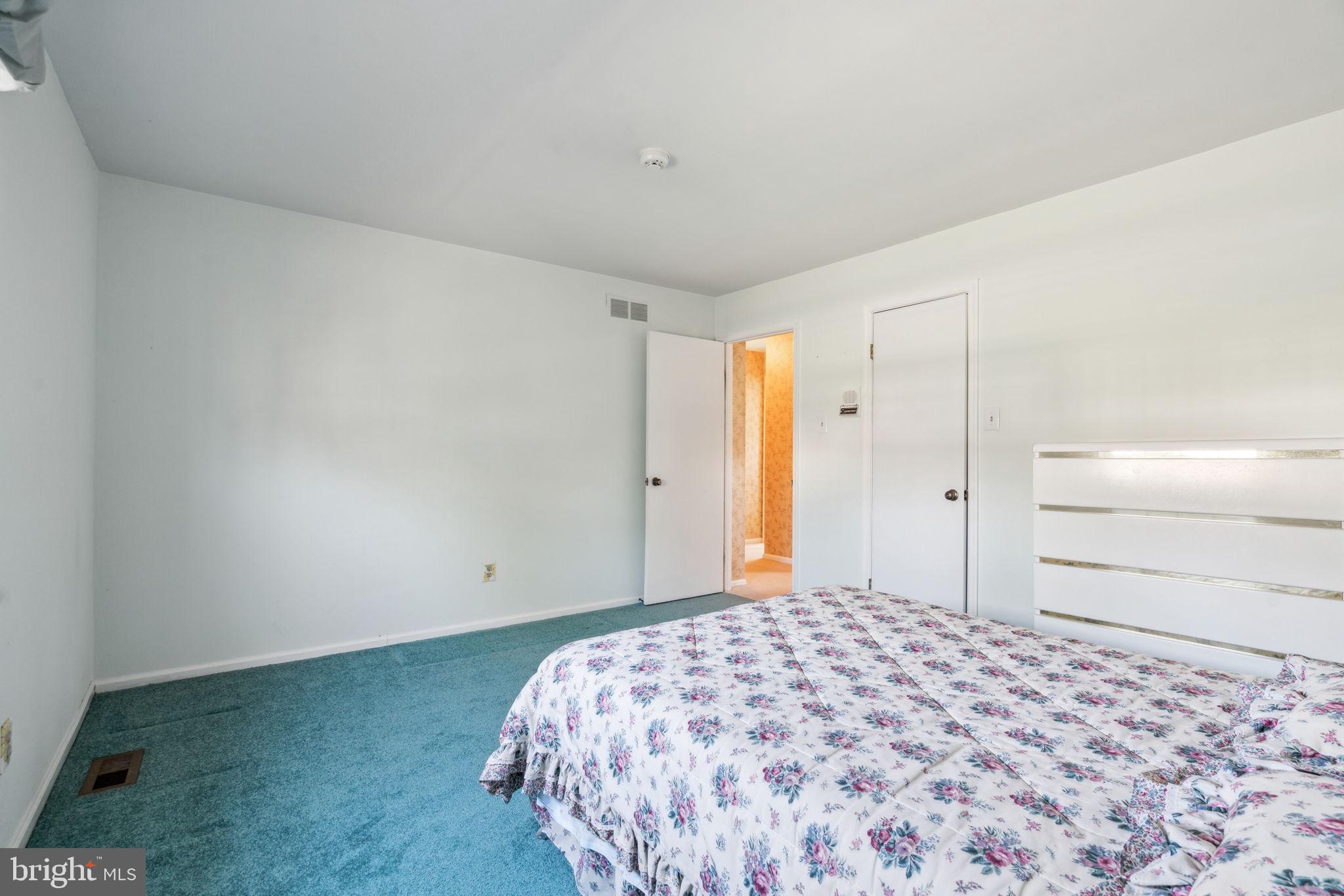 HAMPTONTOWNE - Residential