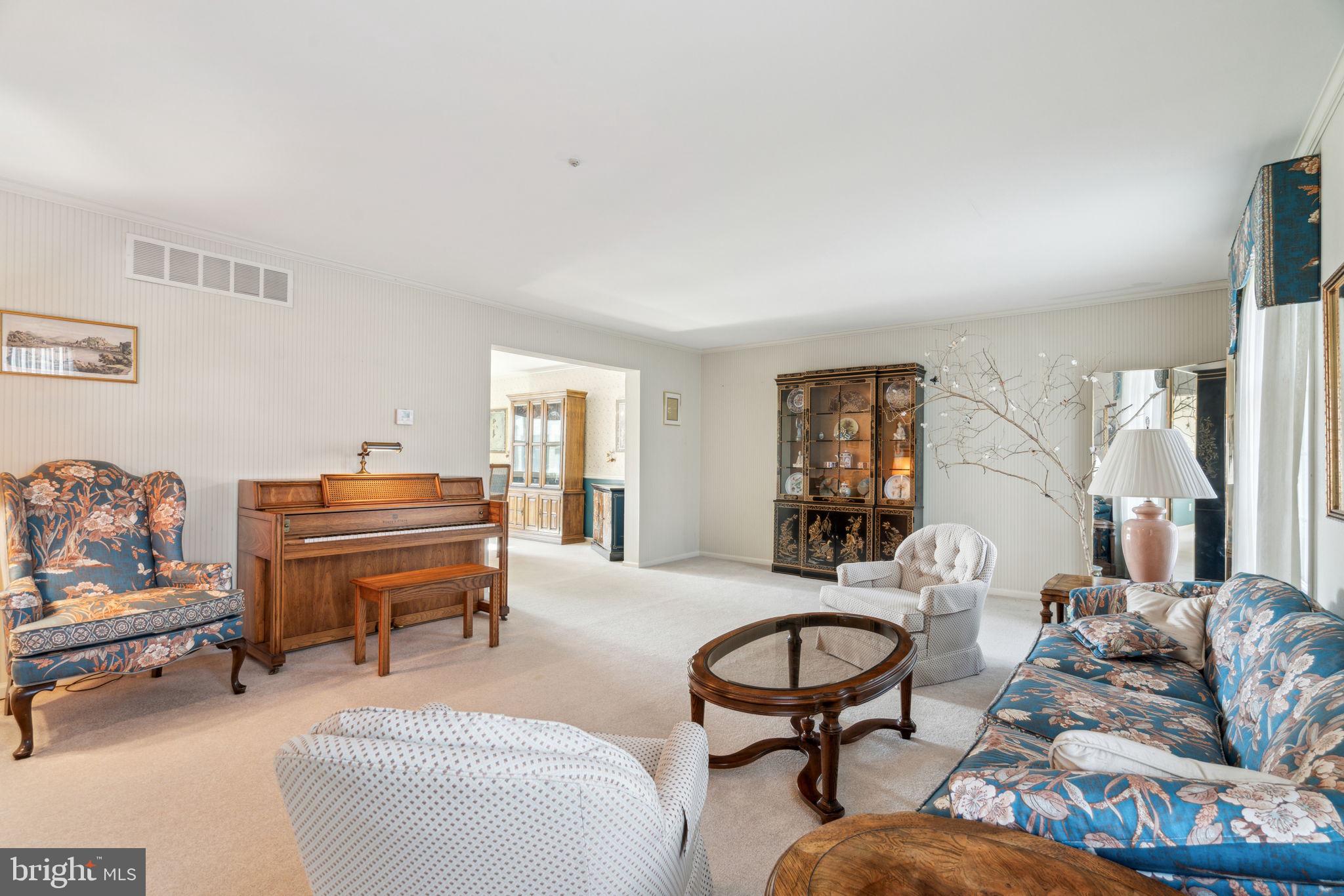 HAMPTONTOWNE - Residential