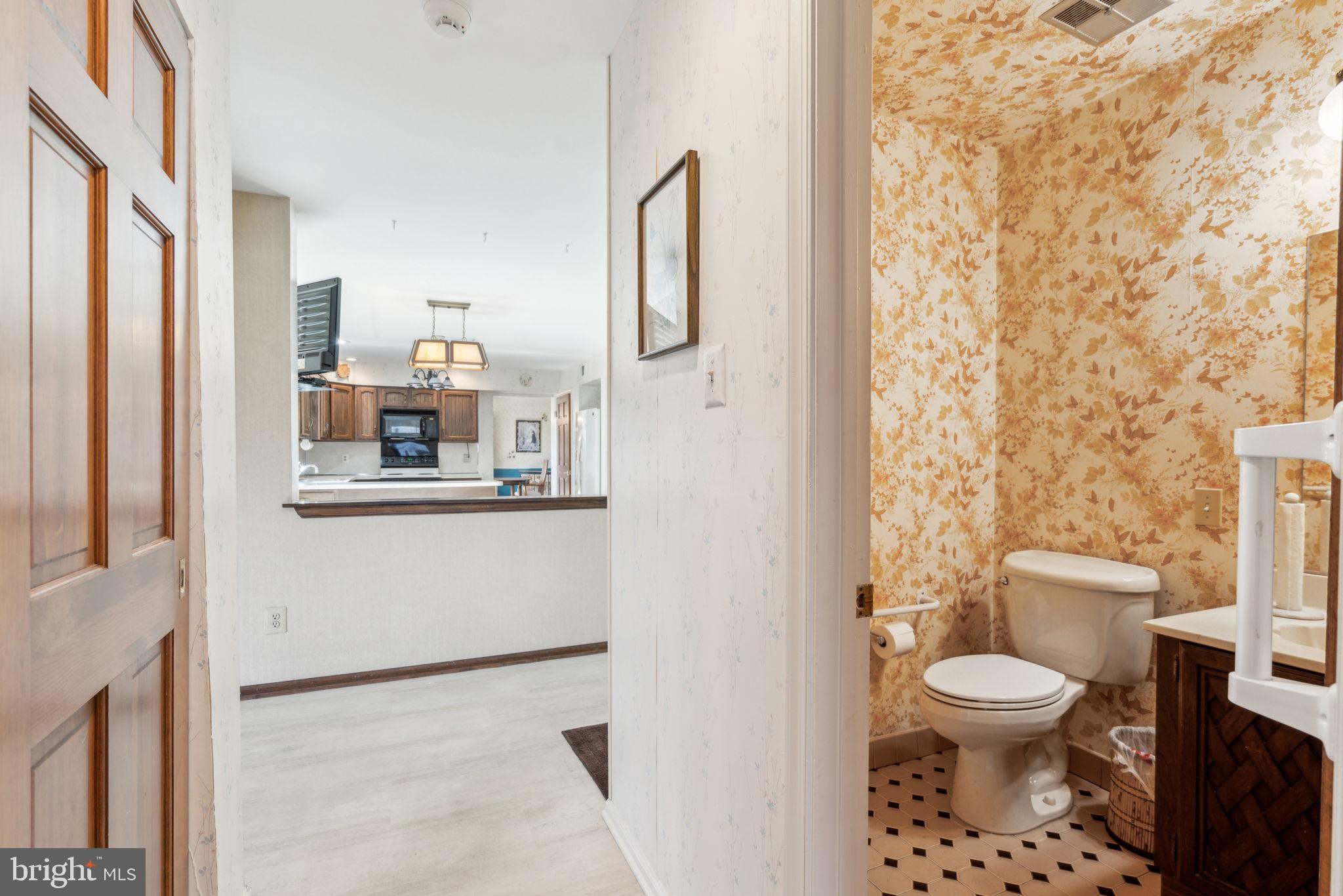 HAMPTONTOWNE - Residential