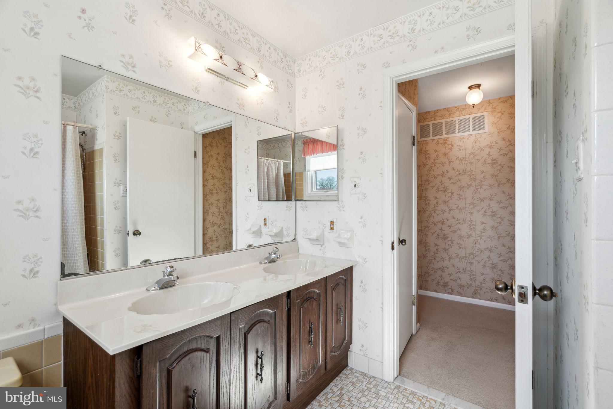 HAMPTONTOWNE - Residential