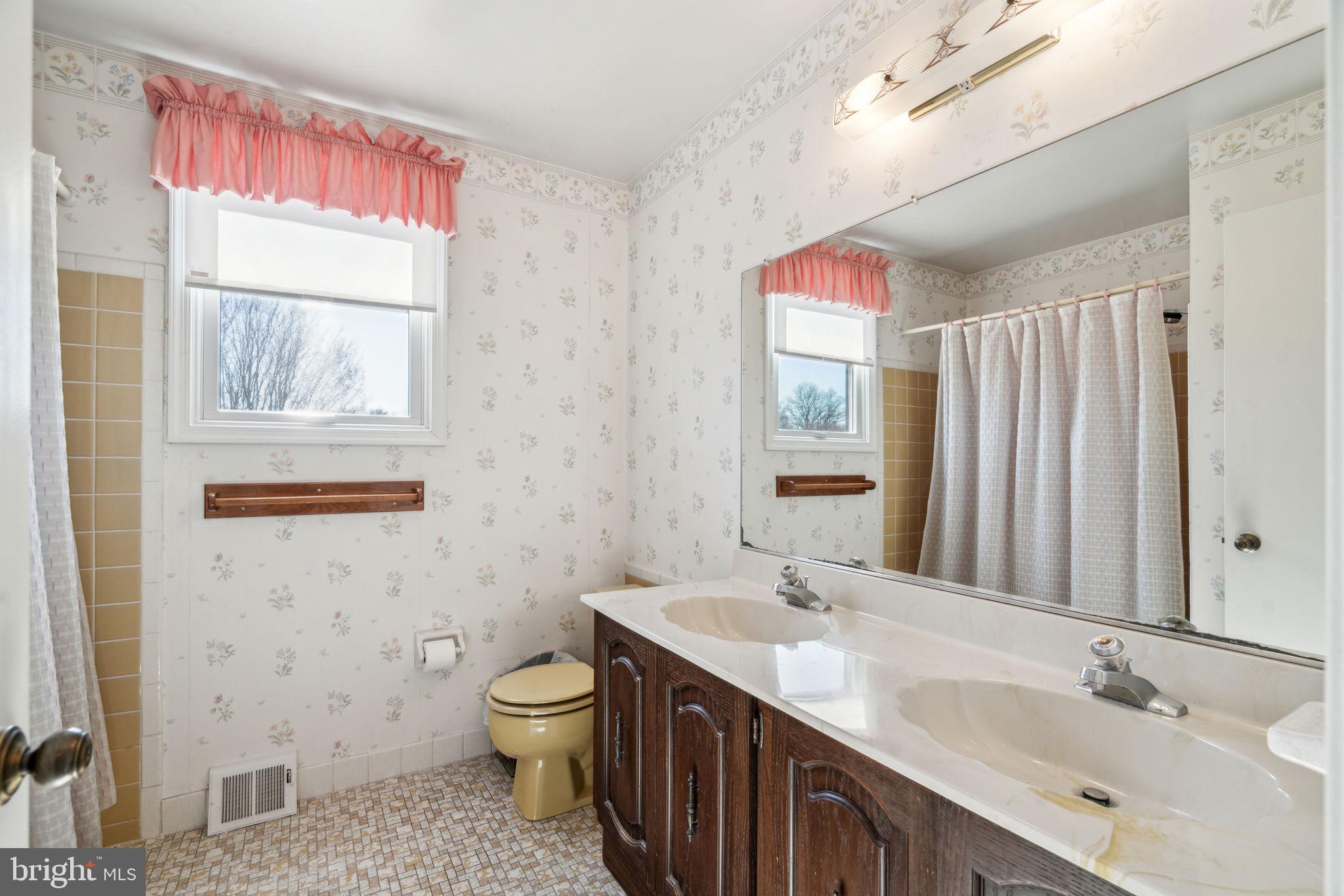 HAMPTONTOWNE - Residential