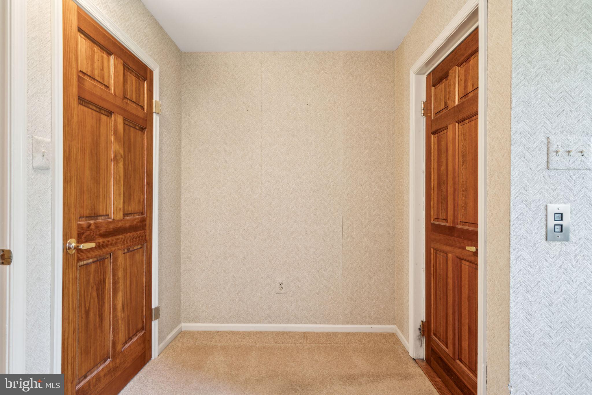 HAMPTONTOWNE - Residential