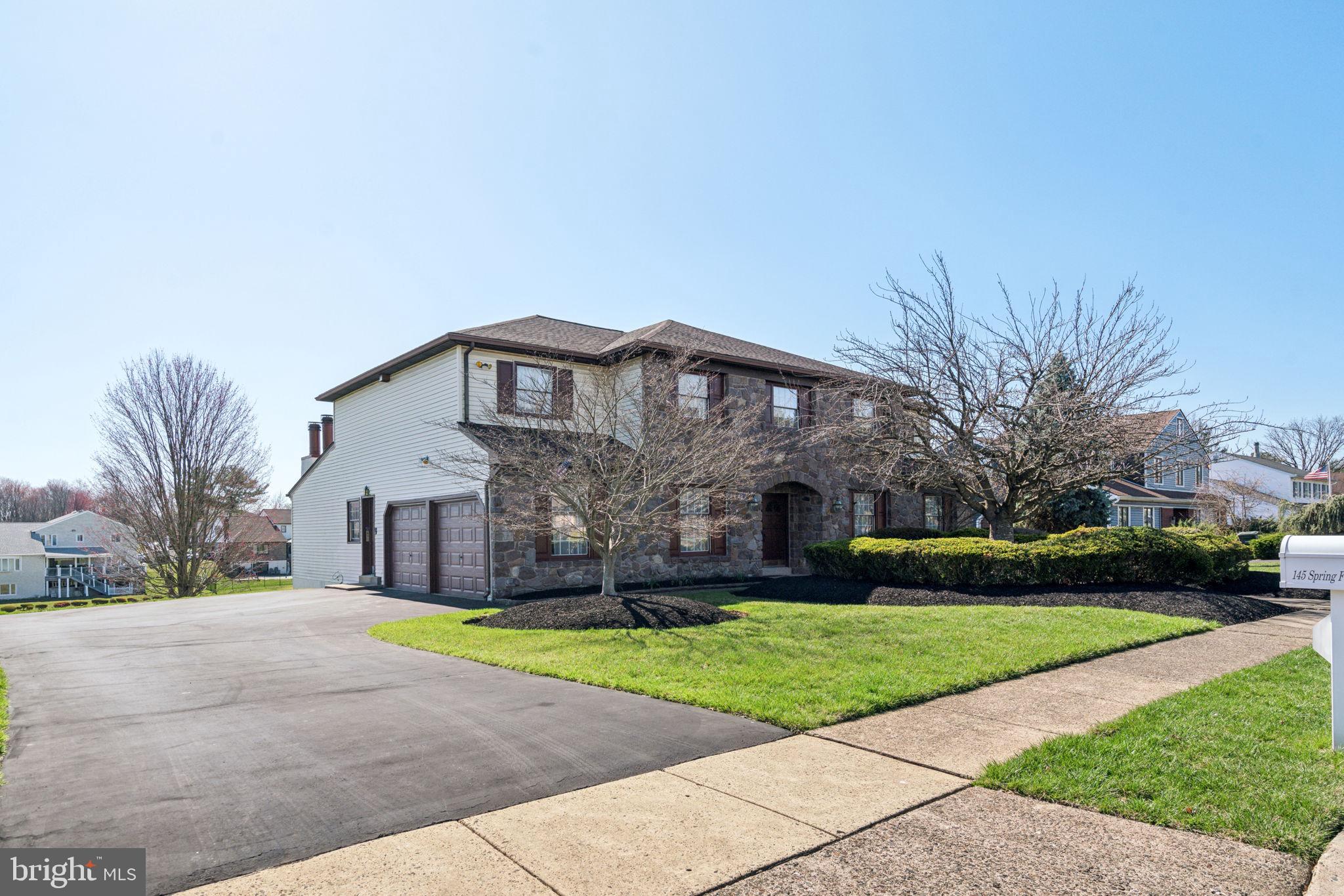 HAMPTONTOWNE - Residential