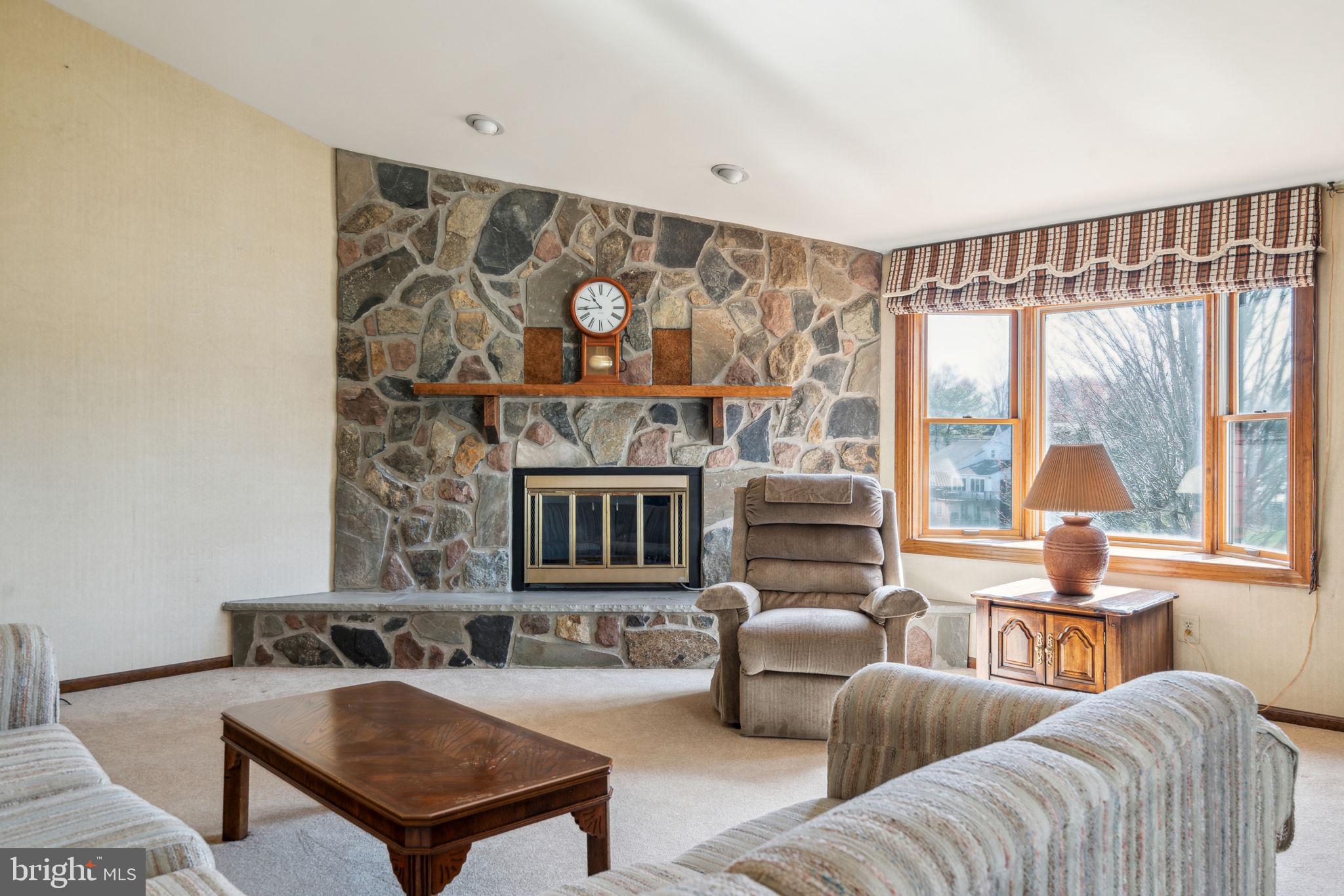 HAMPTONTOWNE - Residential