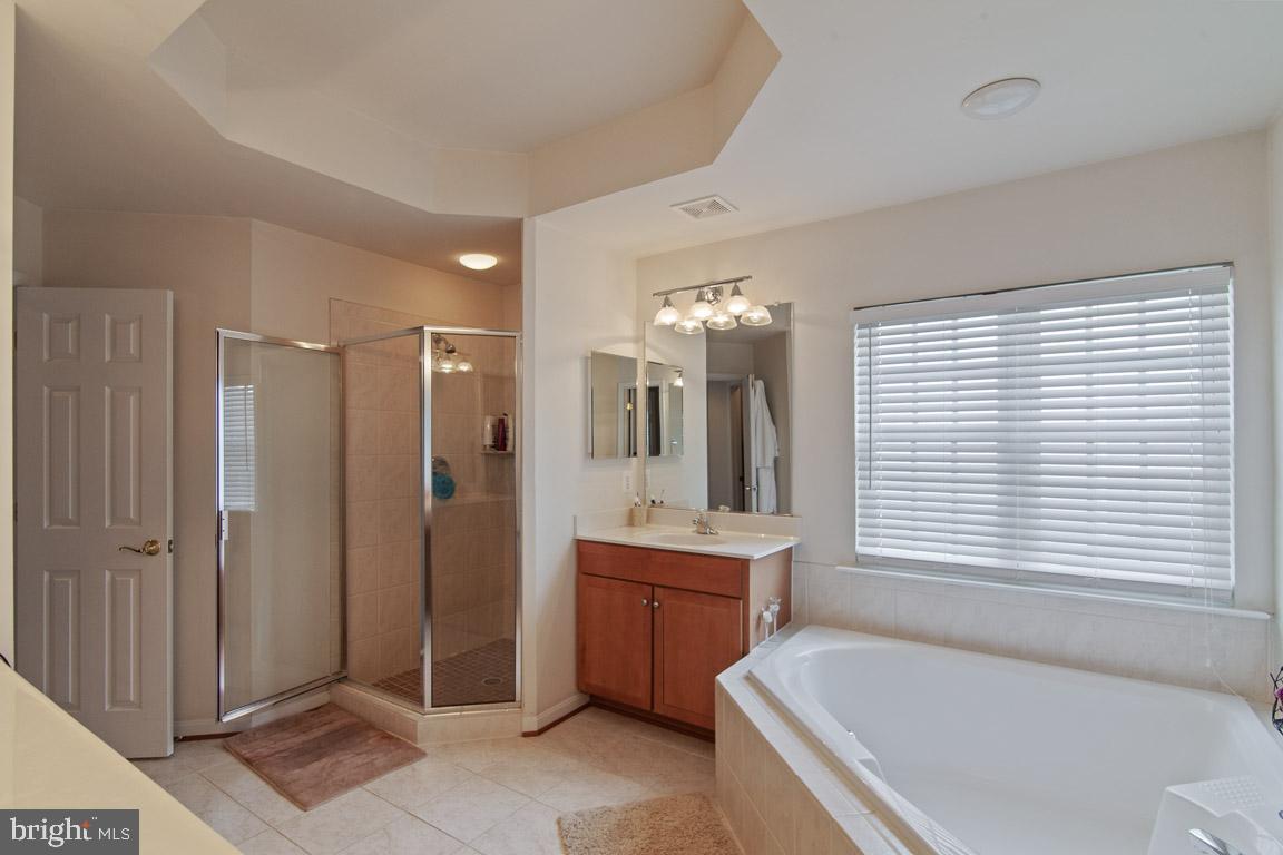 STONE RIDGE - Residential