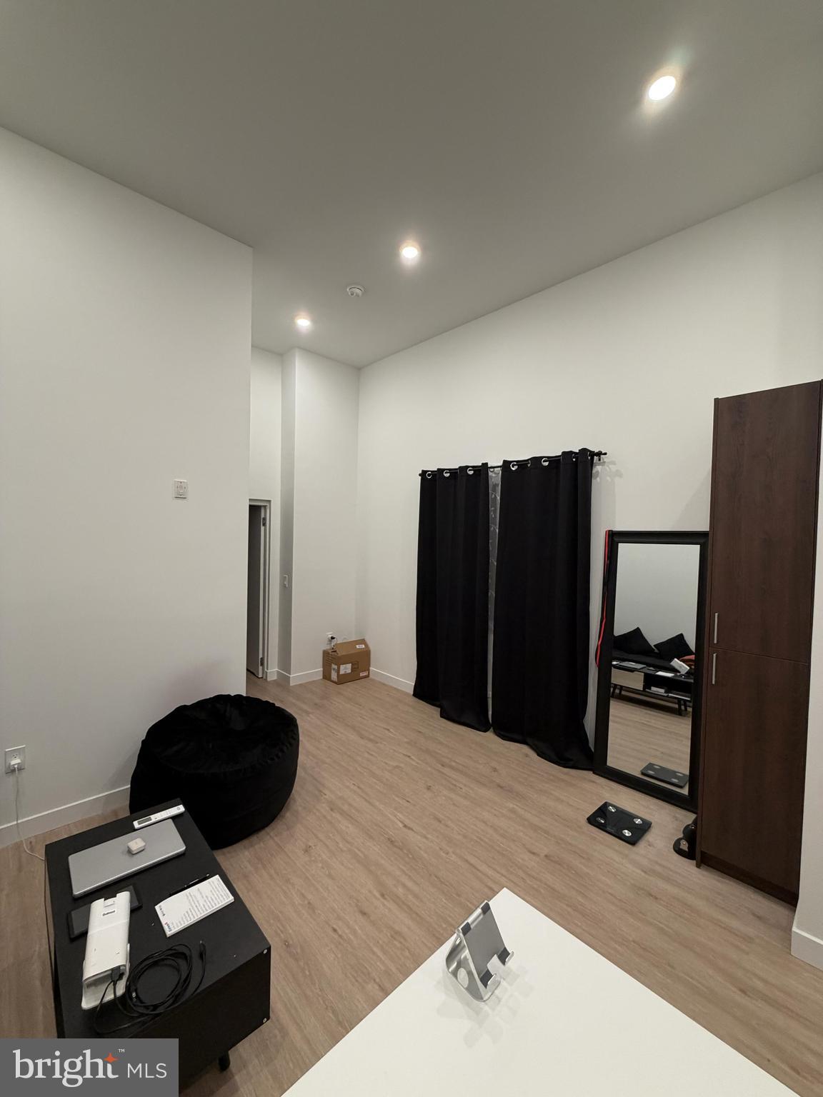 OLDE KENSINGTON - Residential Income