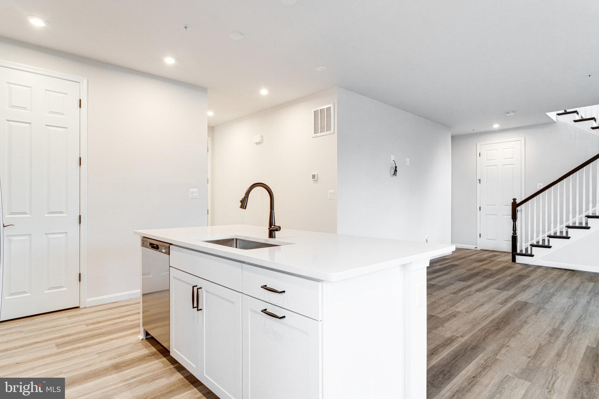 LOVING ESTATES - Residential