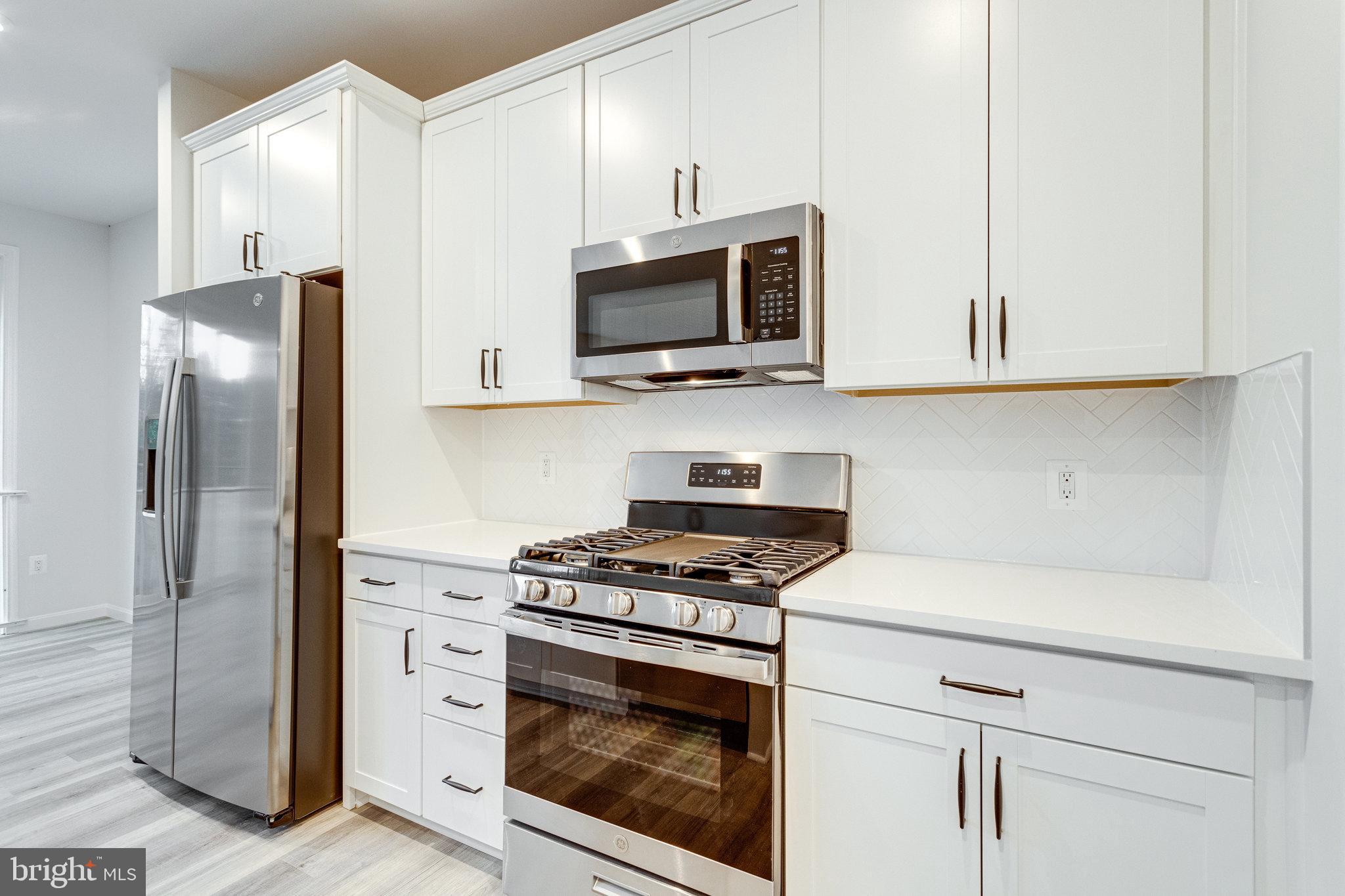 LOVING ESTATES - Residential