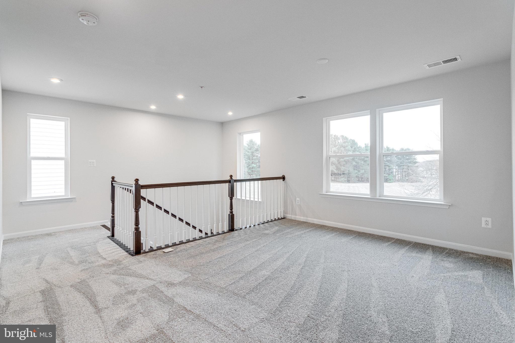 LOVING ESTATES - Residential