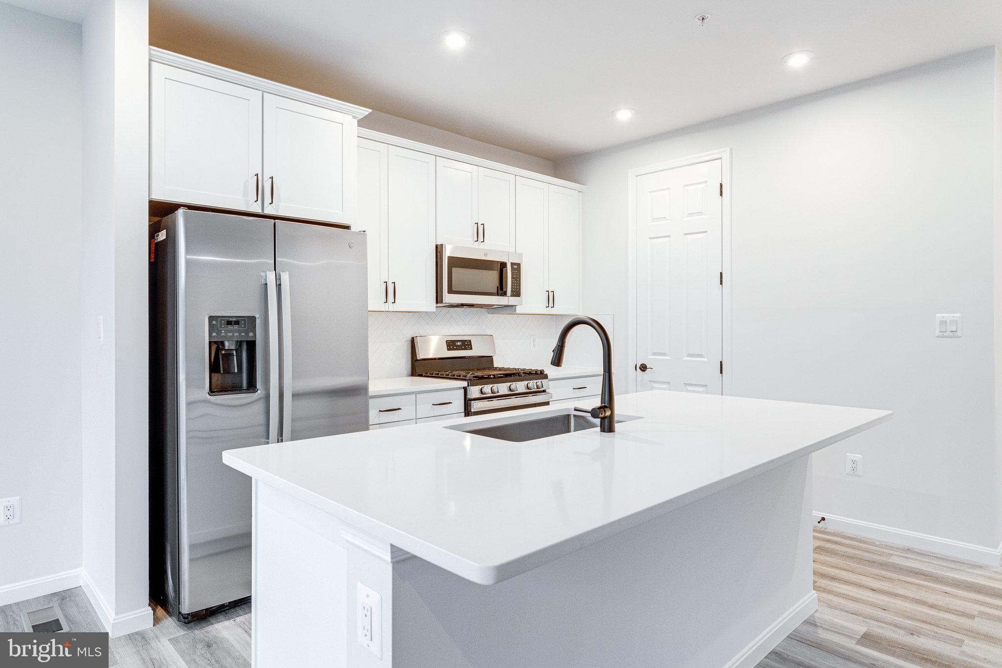 LOVING ESTATES - Residential