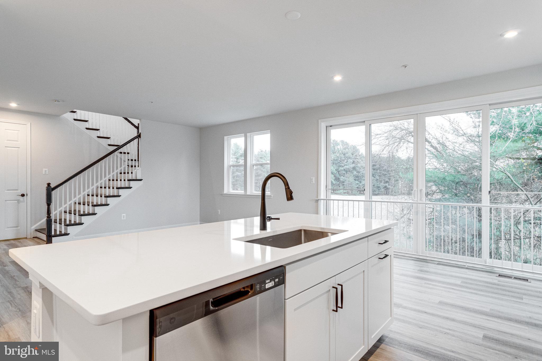 LOVING ESTATES - Residential