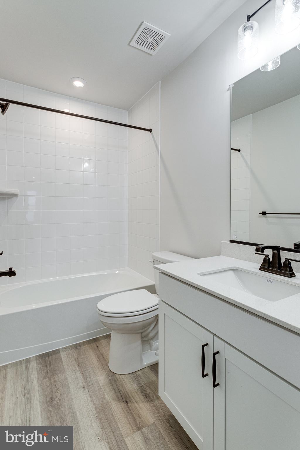 LOVING ESTATES - Residential