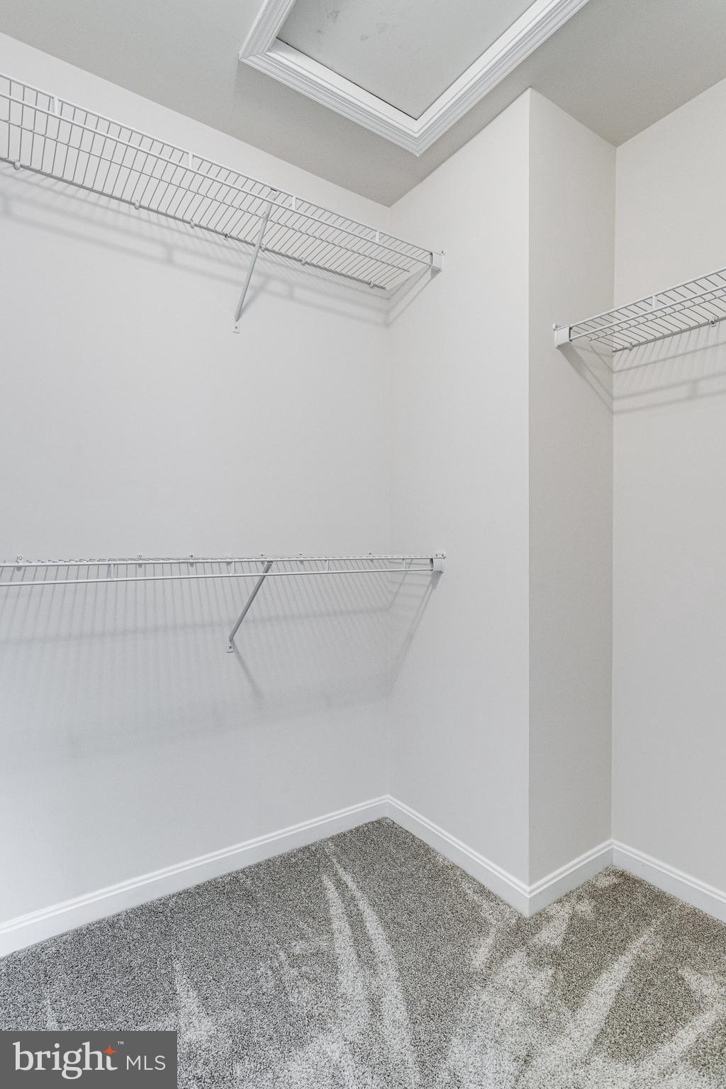 LOVING ESTATES - Residential