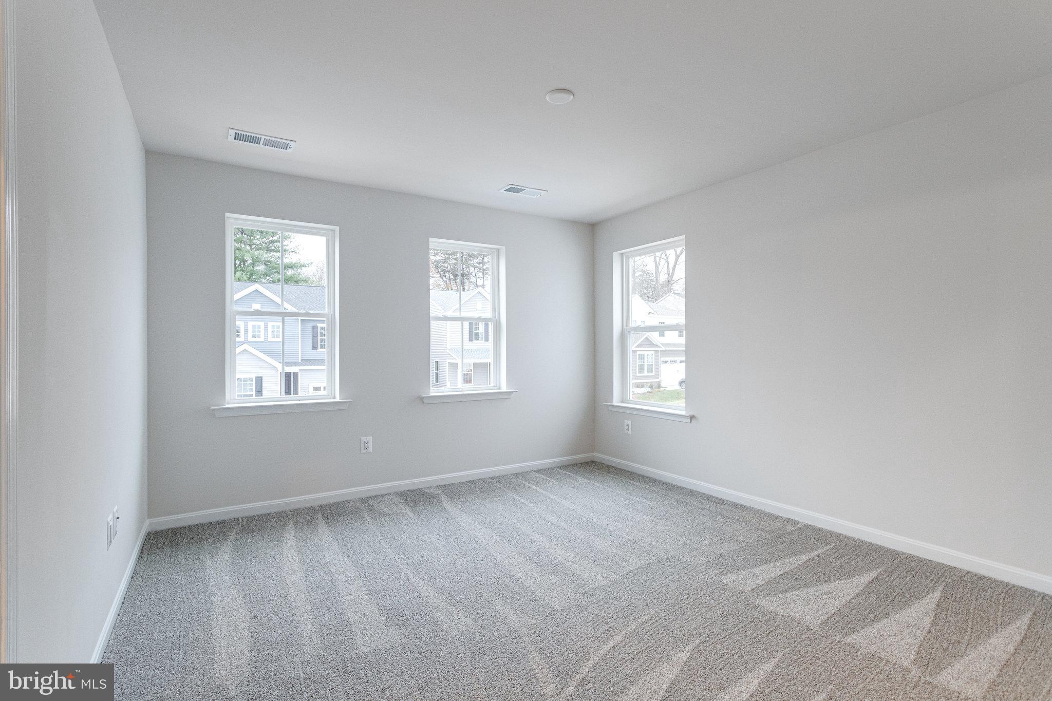 LOVING ESTATES - Residential