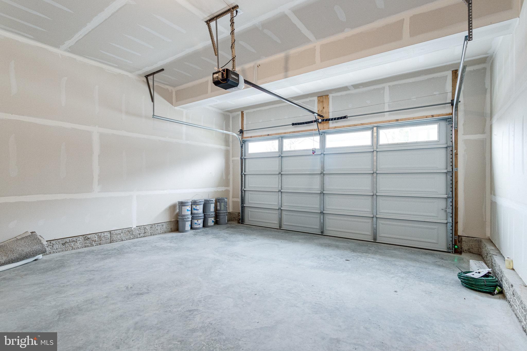 LOVING ESTATES - Residential