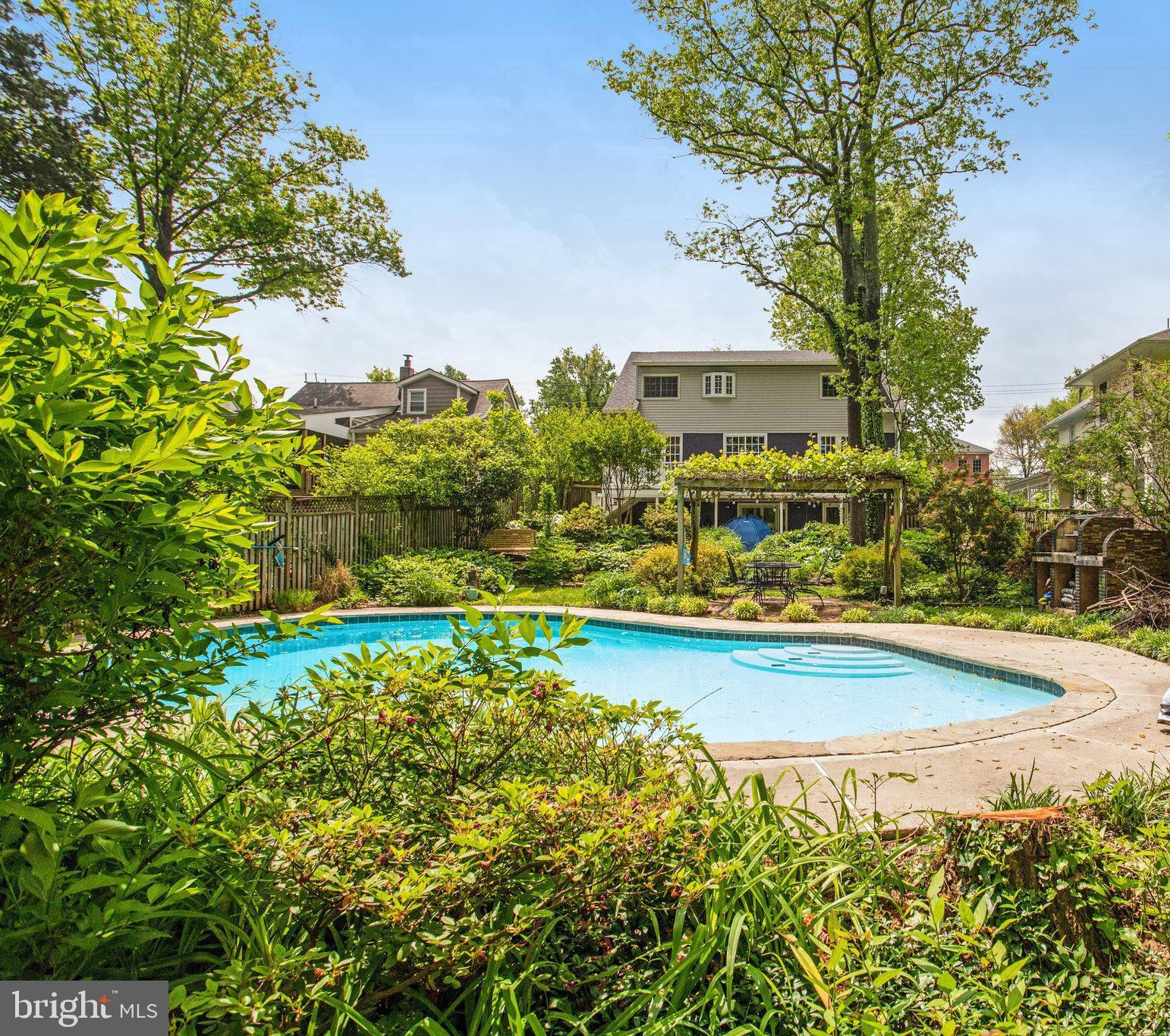 WEST END PARK - Residential