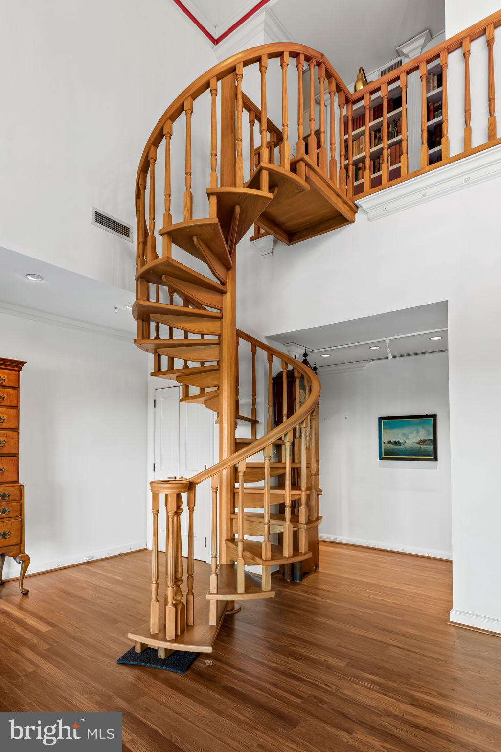 TUSCANY-CANTERBURY - Residential