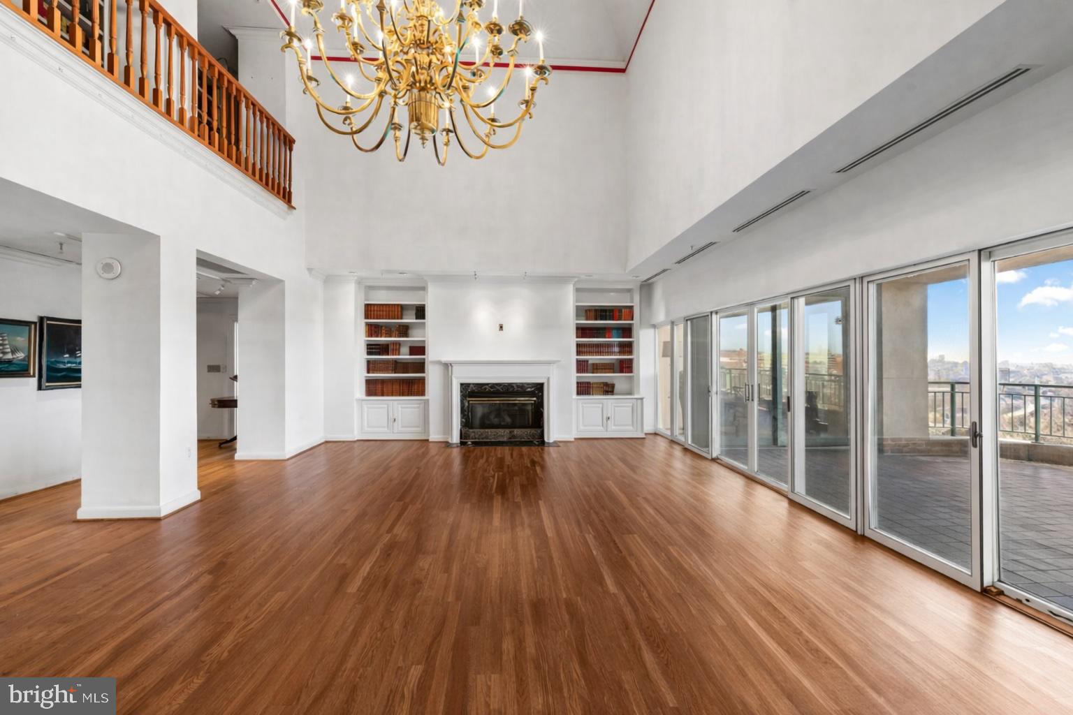 TUSCANY-CANTERBURY - Residential