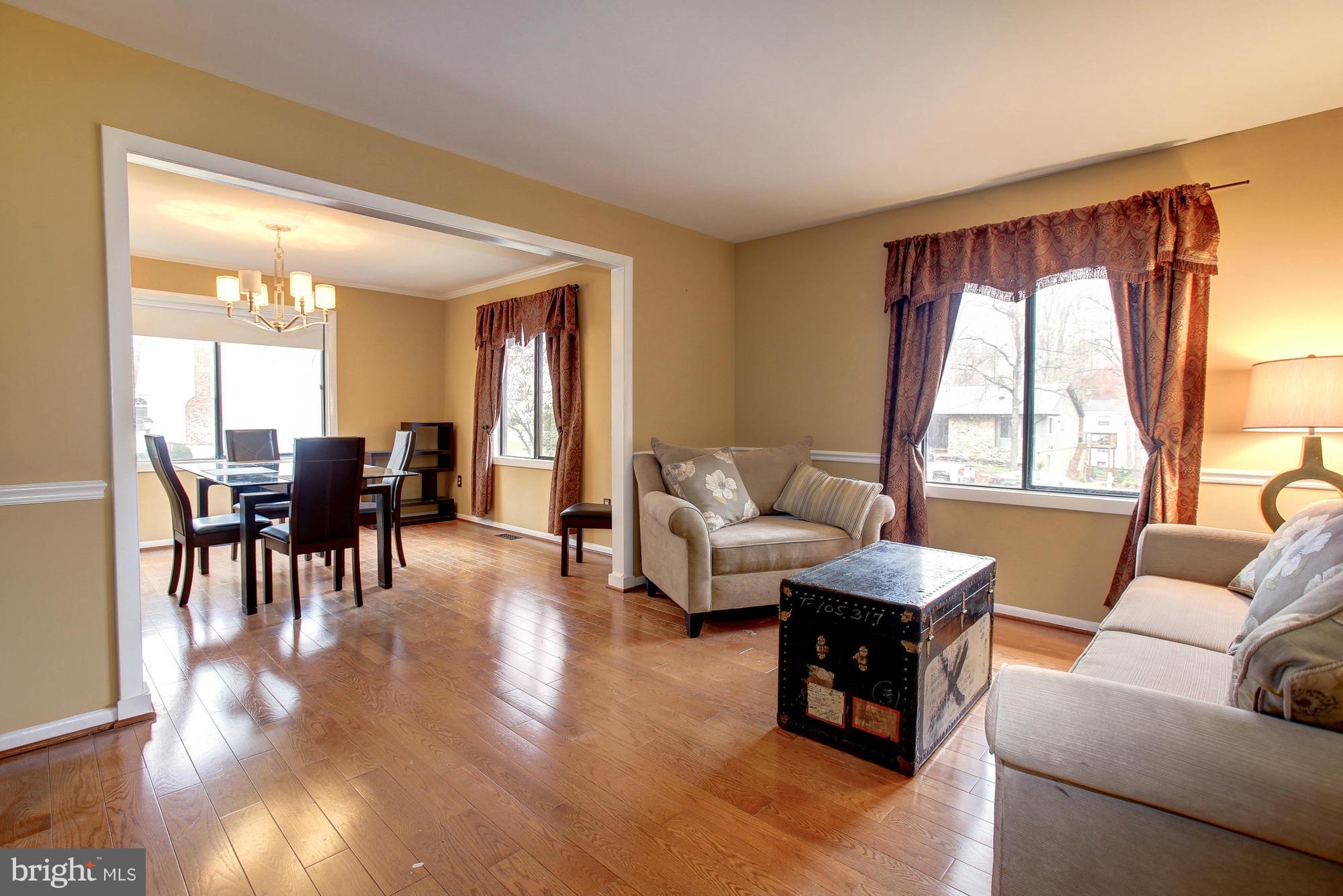 COUNTRY CLUB/LAKE MONTCLAIR - Residential