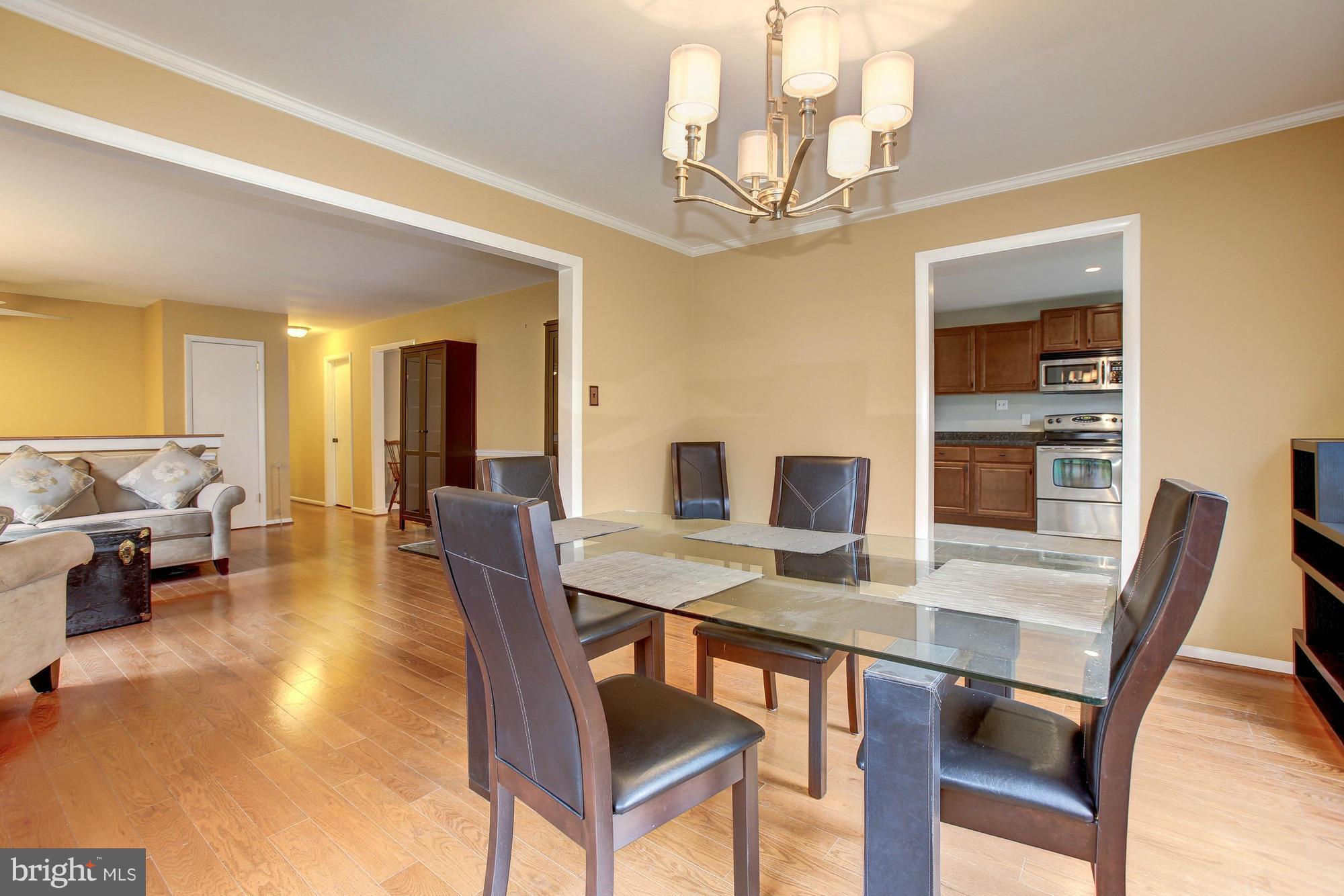 COUNTRY CLUB/LAKE MONTCLAIR - Residential