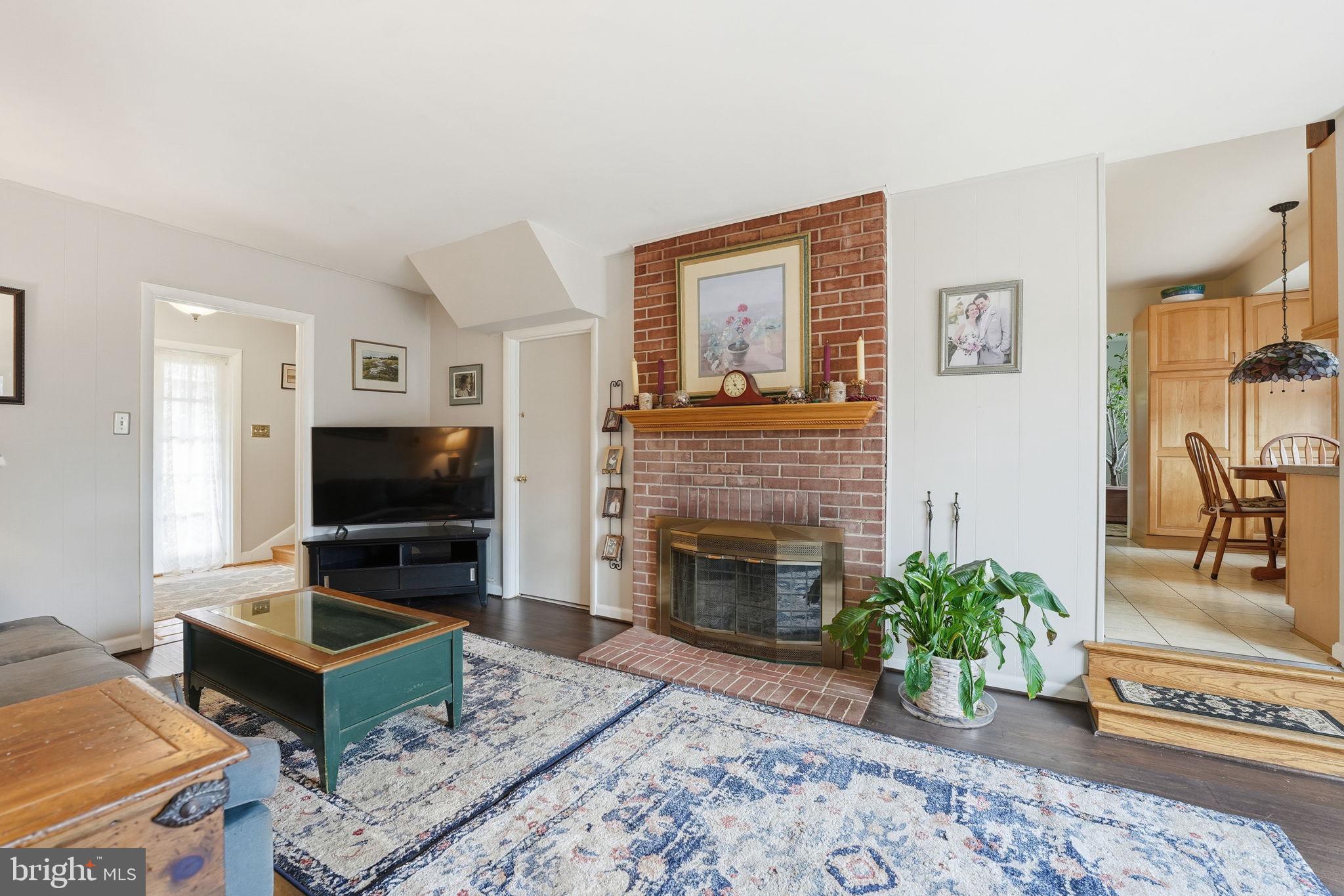 RIVERSIDE ESTATES - Residential