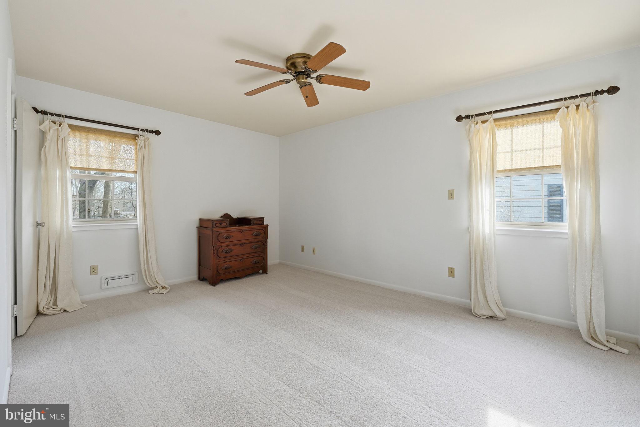 RIVERSIDE ESTATES - Residential