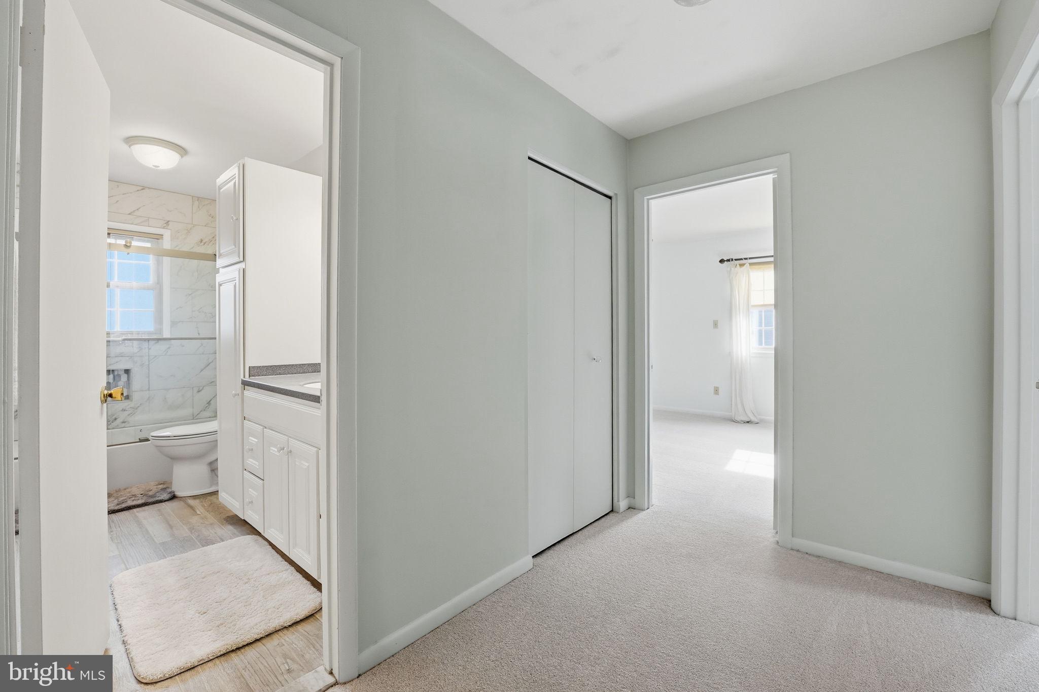 RIVERSIDE ESTATES - Residential