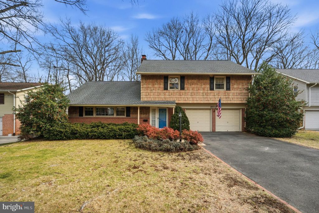 Photo of 8517 Bound Brook Lane, ALEXANDRIA, VA 22309 (MLS # VAFX2285514)