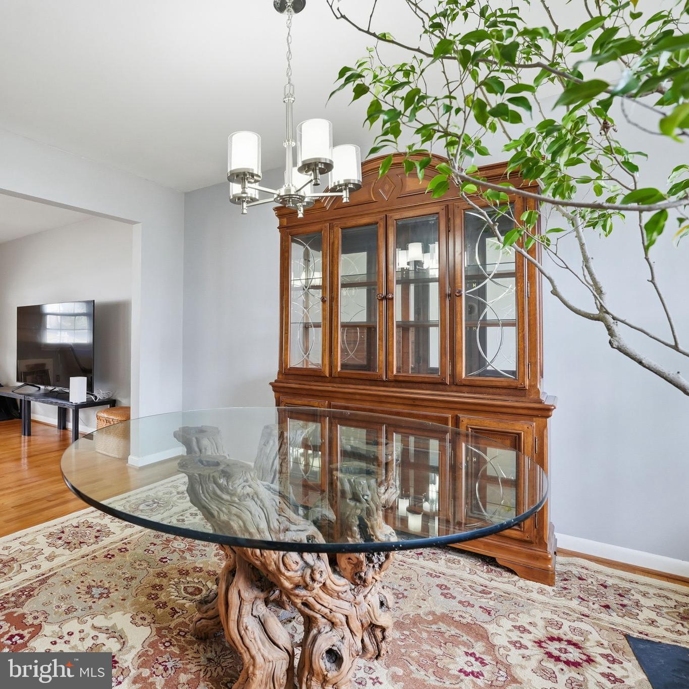 RIVERSIDE ESTATES - Residential